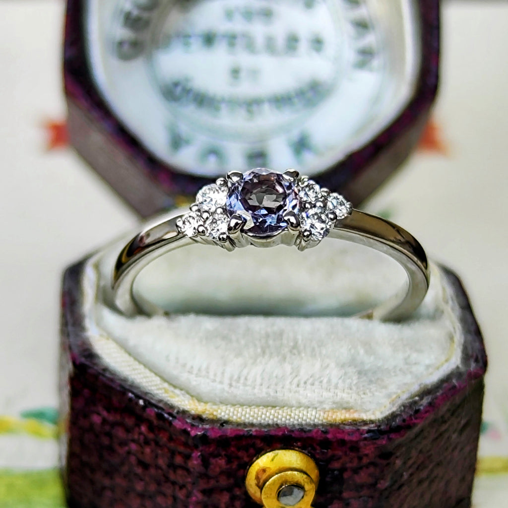 【カラーチェンジ】天然ガーネット 天然ダイヤモンド プラチナリング