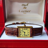Cartier カルティエ マストタンク ヴェルメイユ ローマンダイヤル アイボリー クォーツ腕時計