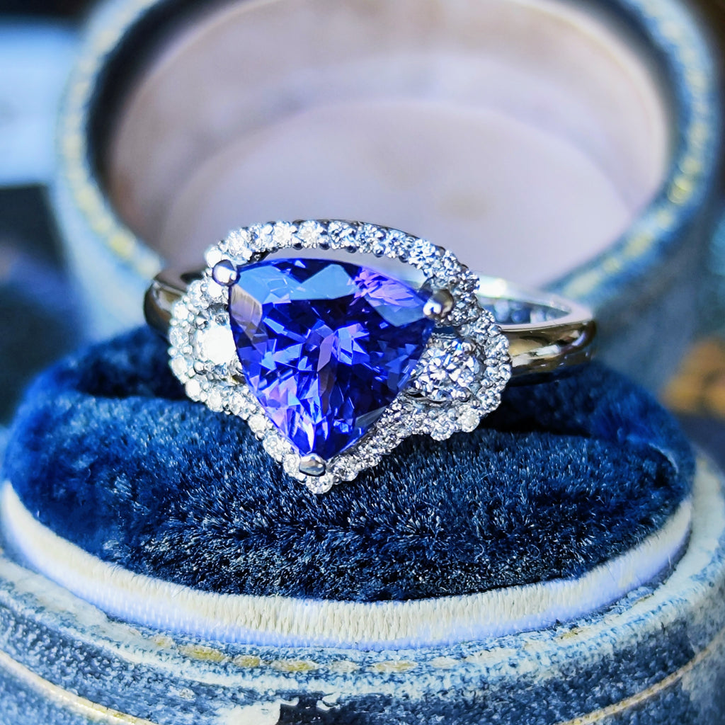 天然タンザナイト 1.91ct 天然ダイヤモンド リング
