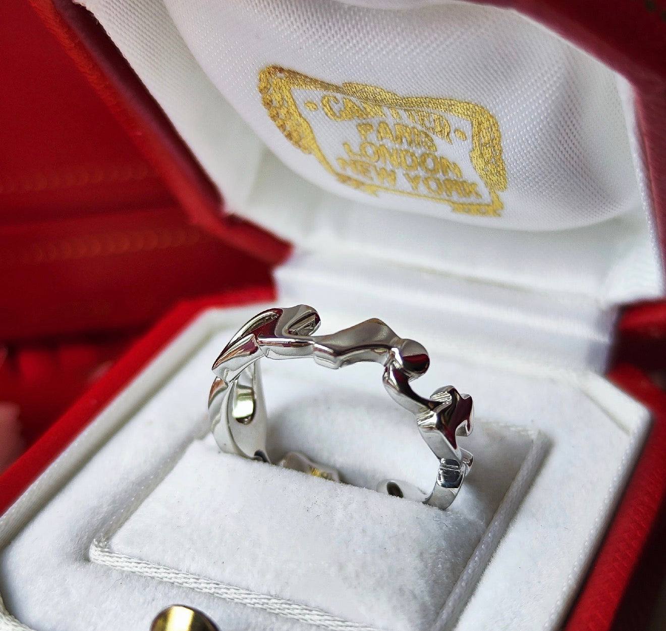 Cartier カルティエ シグネチャーリング 18金WG 51