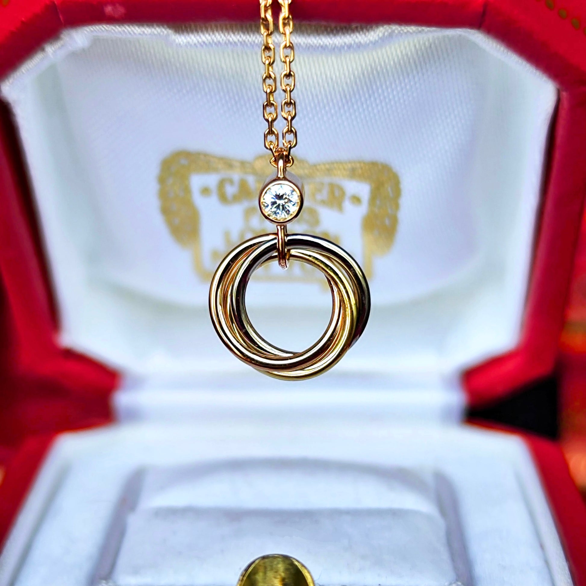 Cartier カルティエ ベビートリニティ ネックレス ダイヤモンド