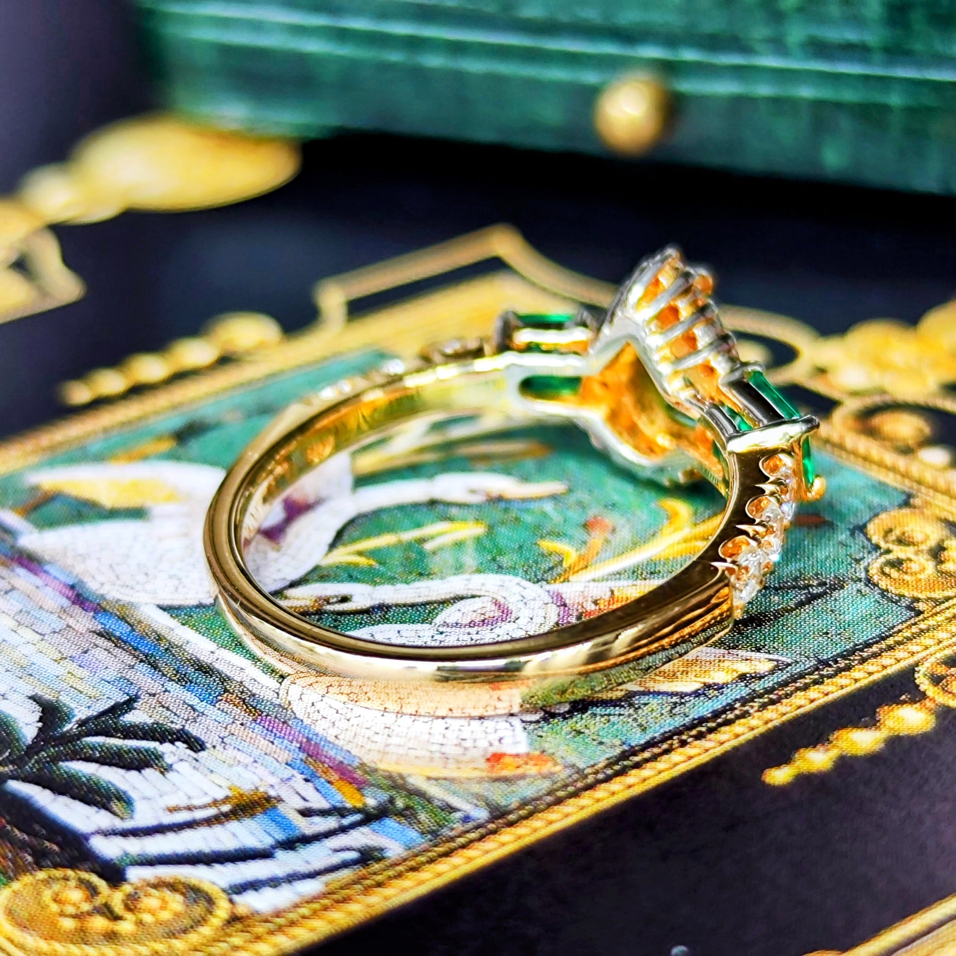 天然エメラルド 0.81ct 天然ダイヤモンド 18金リング