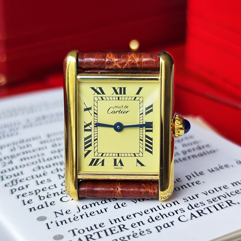 Cartier カルティエ マストタンク ヴェルメイユ ローマンダイヤル アイボリー クォーツ腕時計