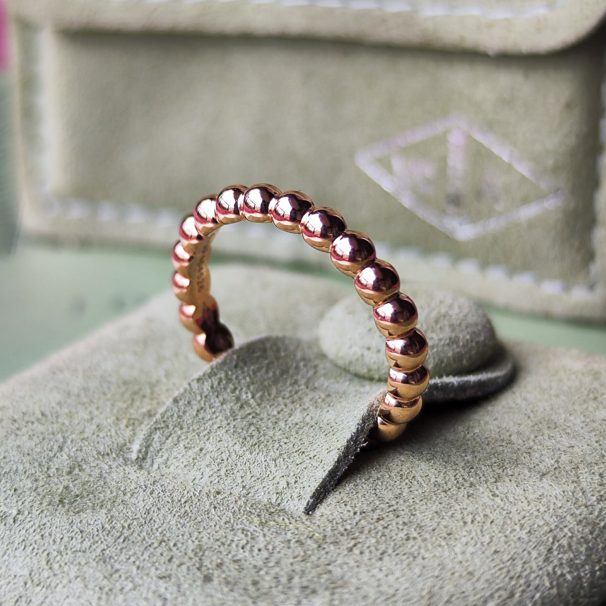 Van Cleef & Arpels ヴァンクリーフ&アーペル ペルレ ミディアム 50