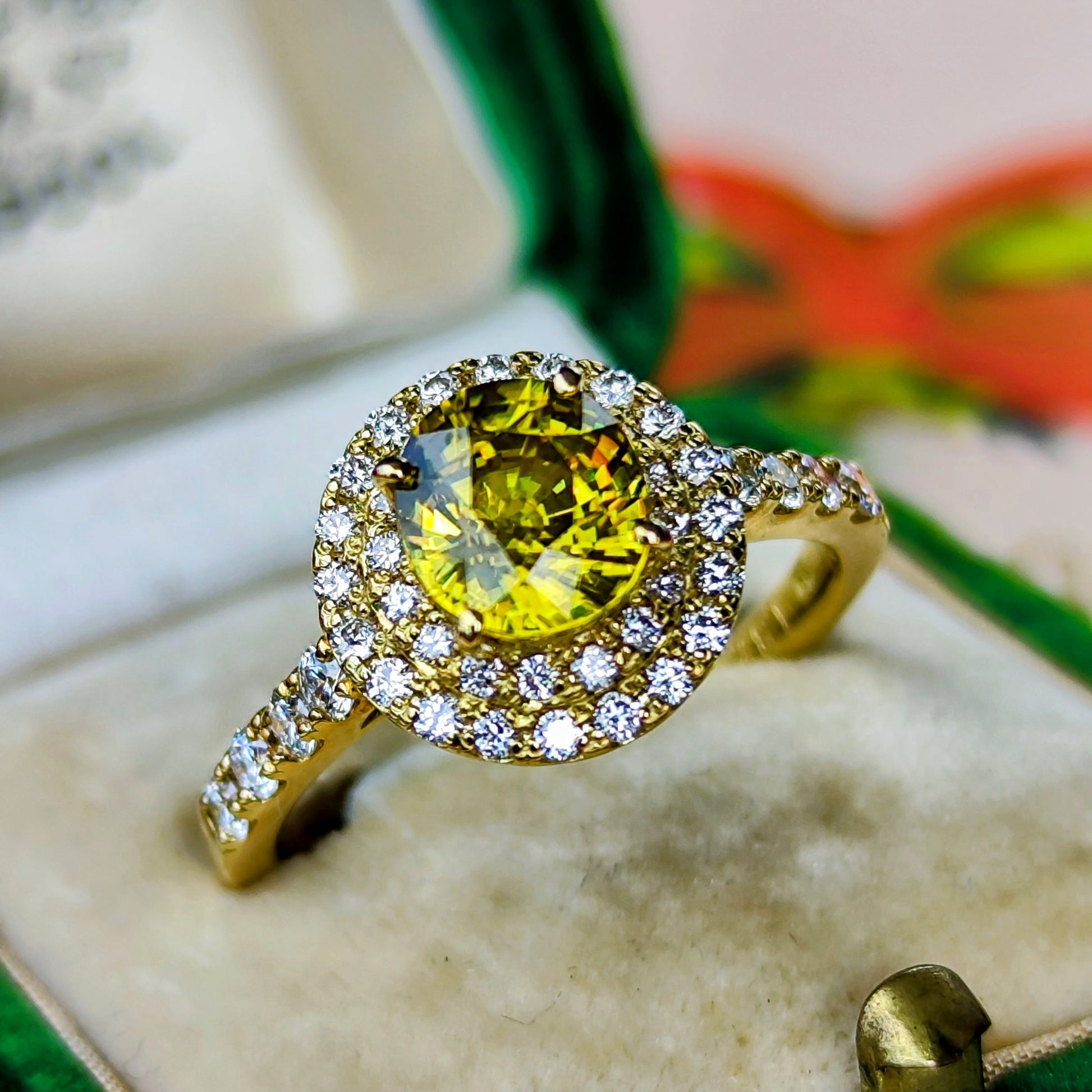 天然スフェーン 1.32ct 天然ダイヤモンド リング