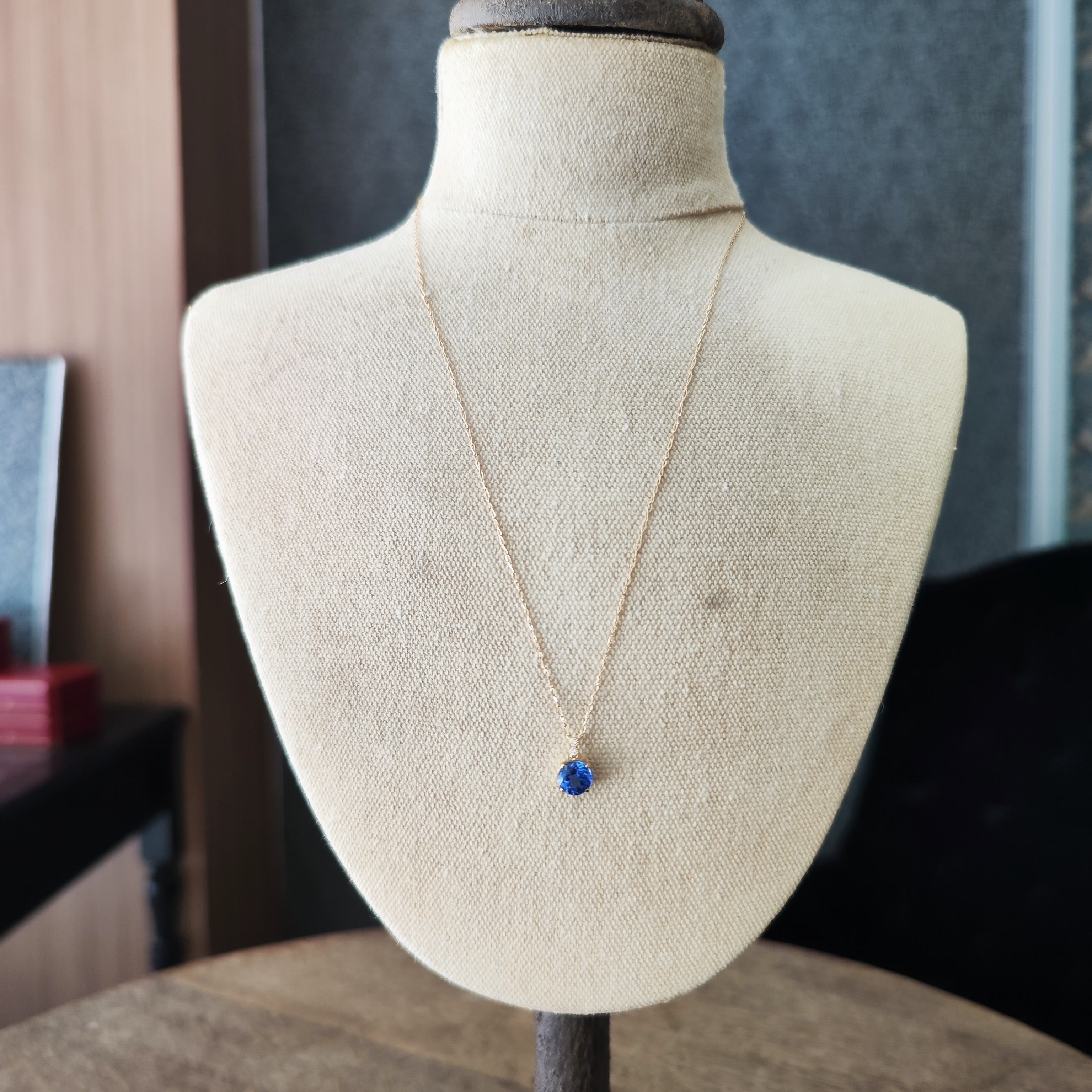 天然タンザナイト 1.67ct 天然ダイヤモンド 18金ネックレス – Mico宝飾店
