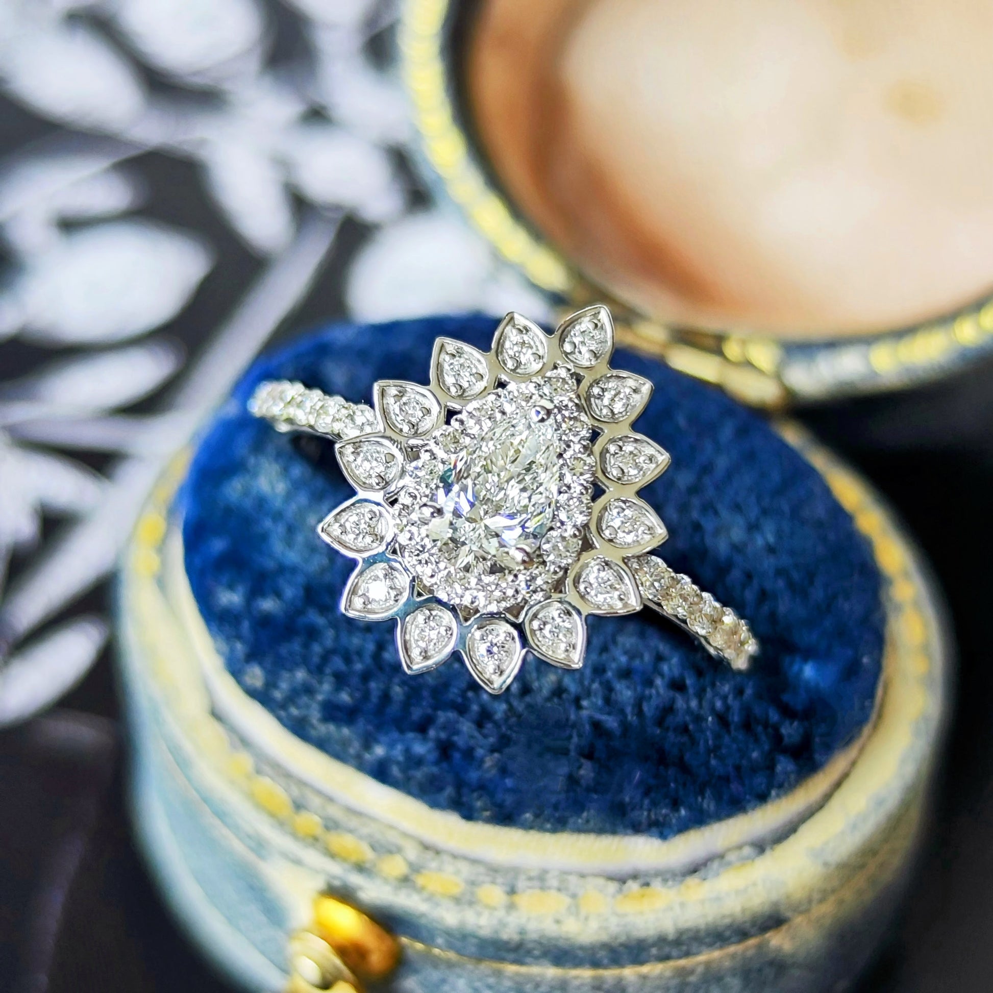 【インターナリーフローレス】天然ダイヤモンド 0.33ct プラチナ GIA
