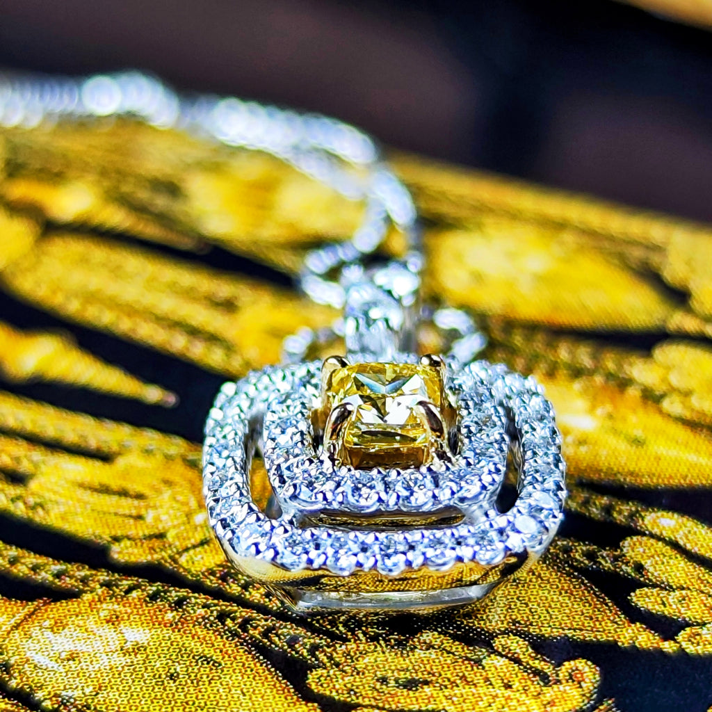 【イエローダイヤ】FANCY INTENSE YELLOW VVS2 0.186ct ネックレス