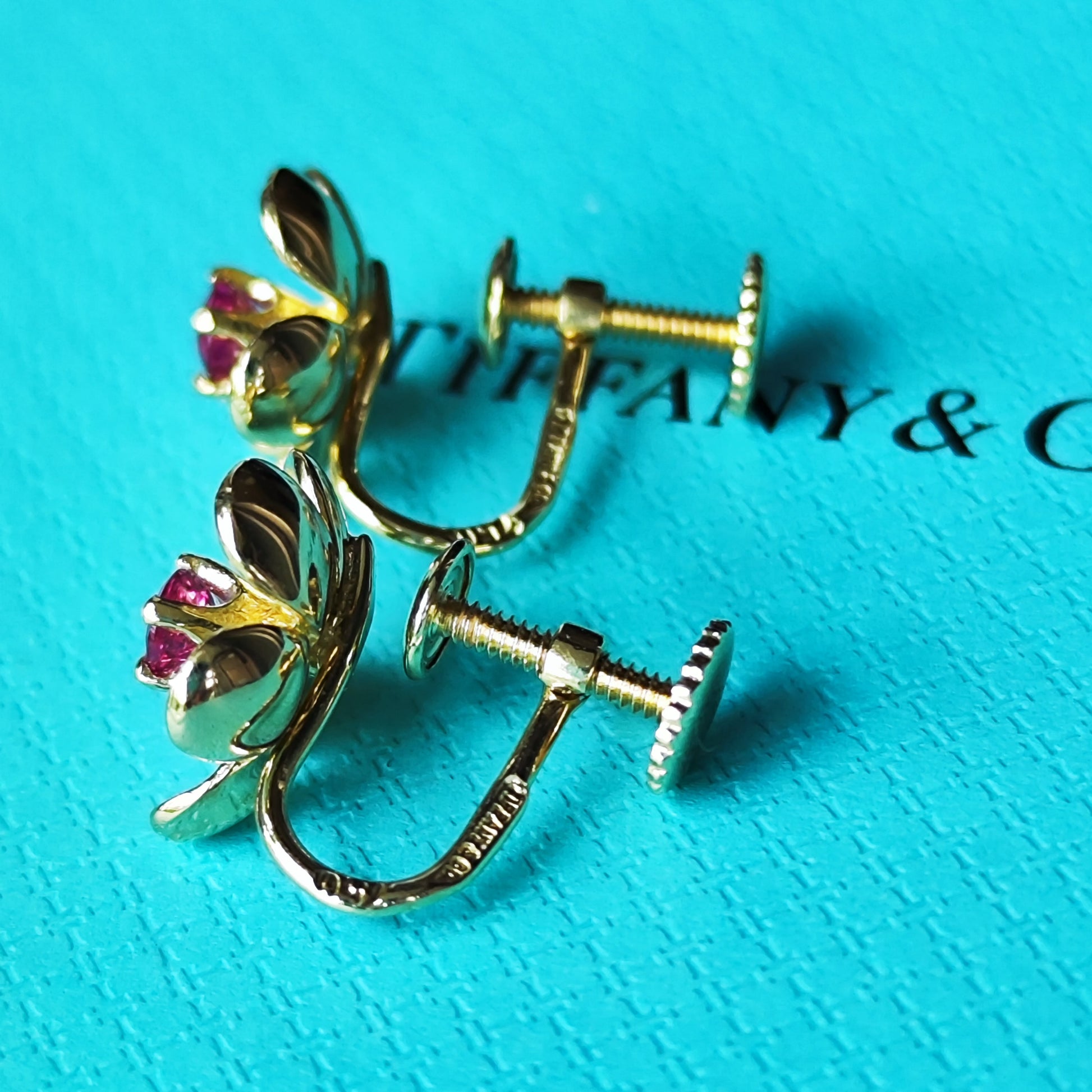 TIFFANY ティファニー ルビー フラワーモチーフ イヤリング ハナミズキ