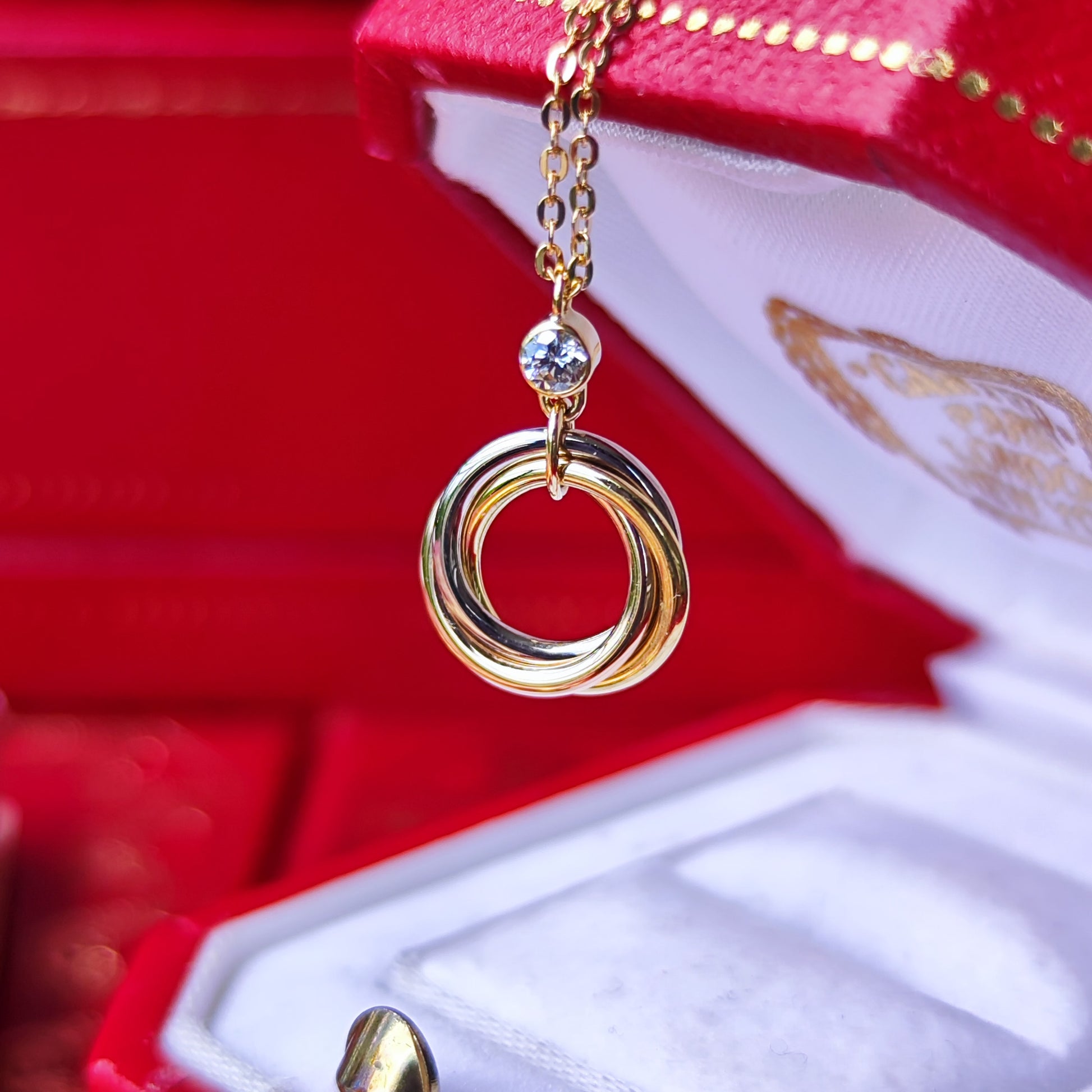Cartier カルティエ ベビートリニティ ネックレス ダイヤモンド