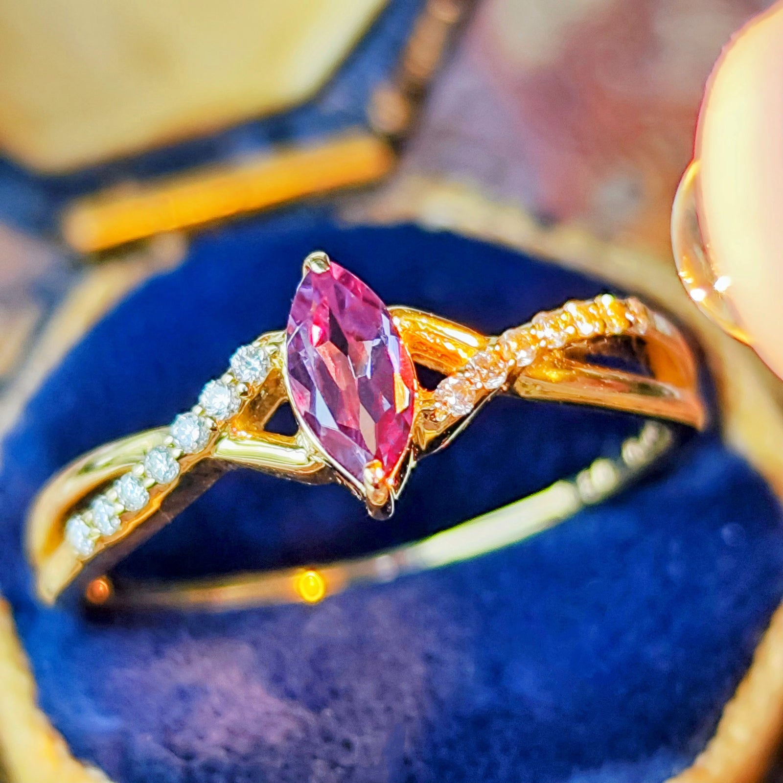 アレキタイプ】天然カラーチェンジガーネット 天然ダイヤモンド リング