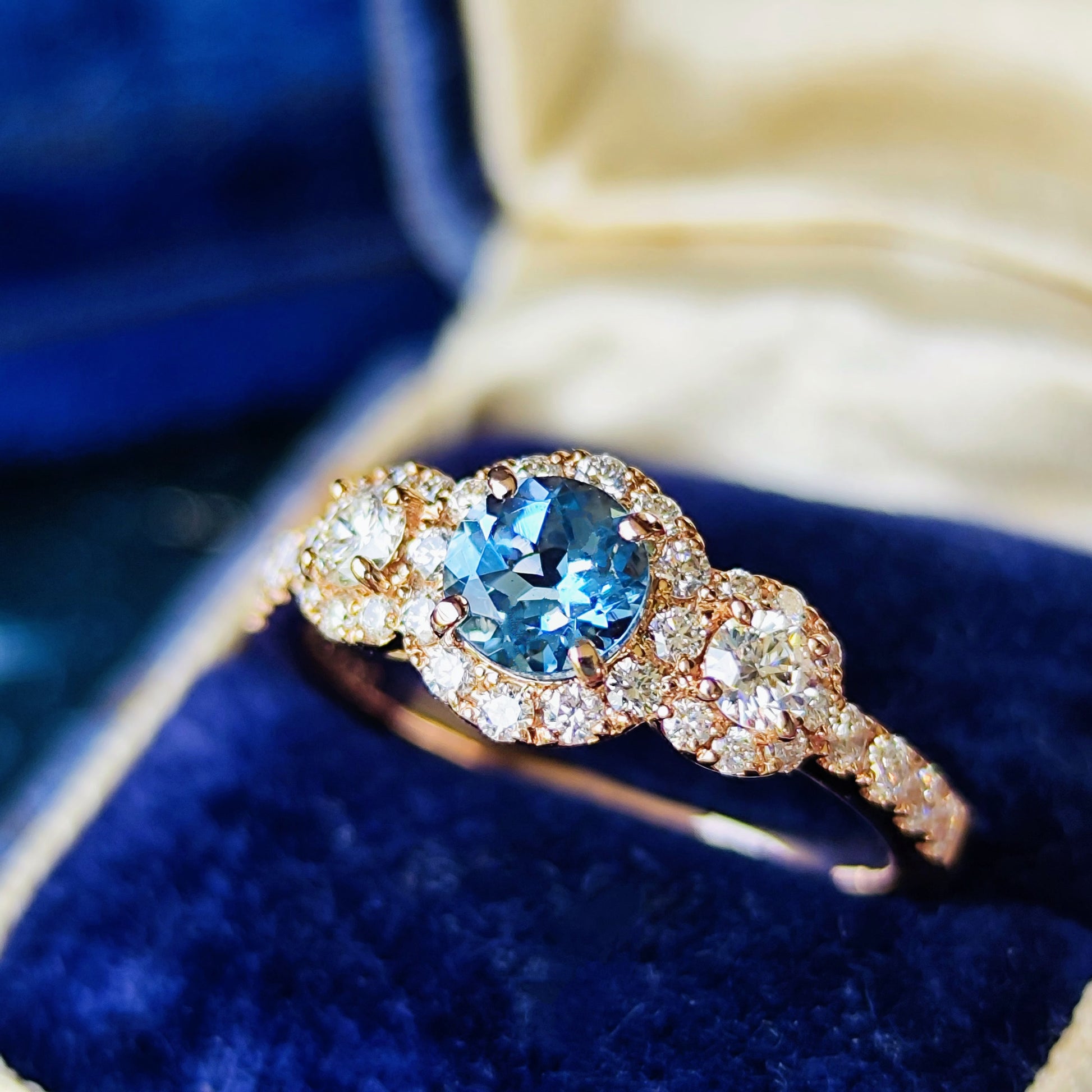 【サンタマリア】天然アクアマリン 0.47ct 天然ダイヤモンド リング