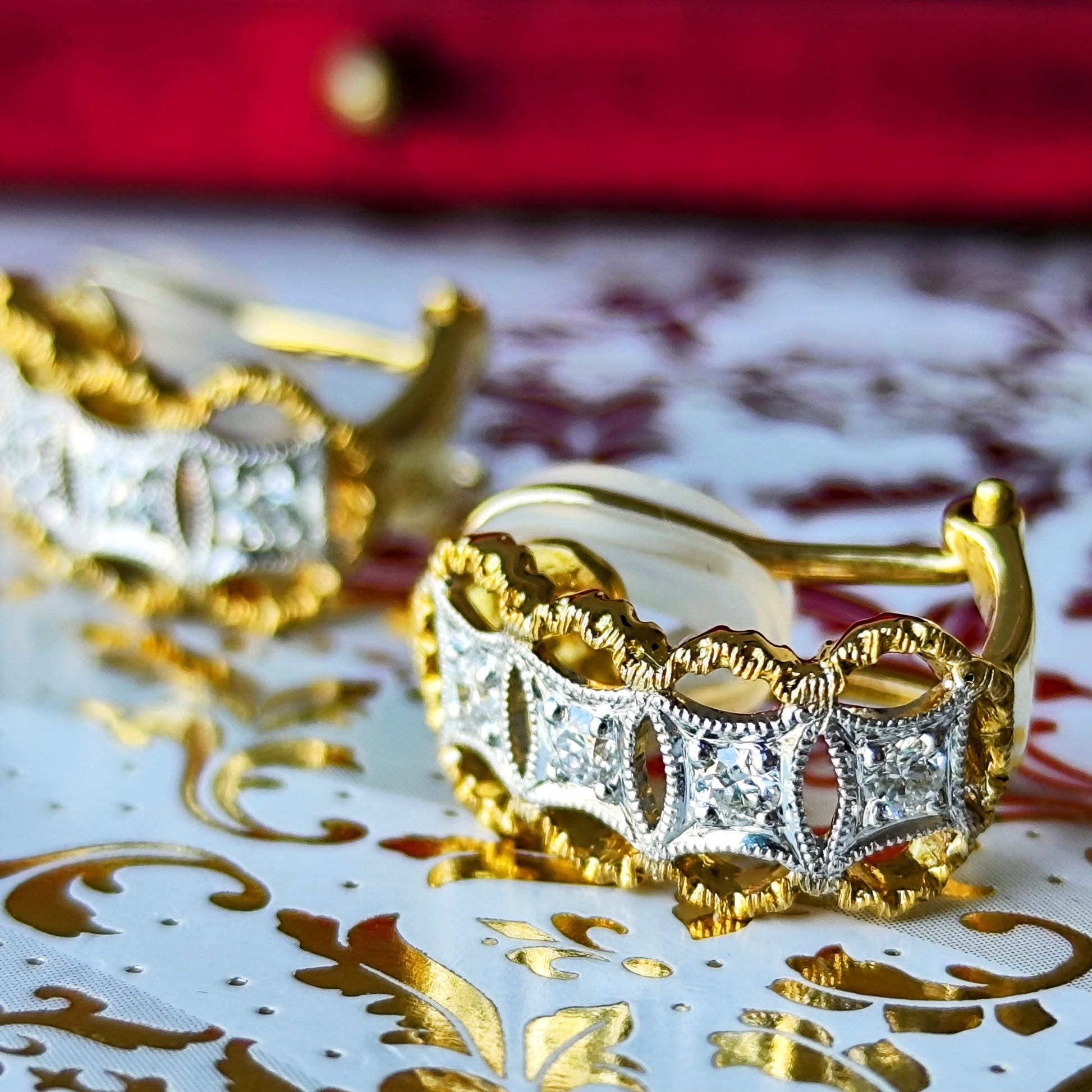 【フィレンツェ彫り】天然ダイヤモンド 18金 イヤリング