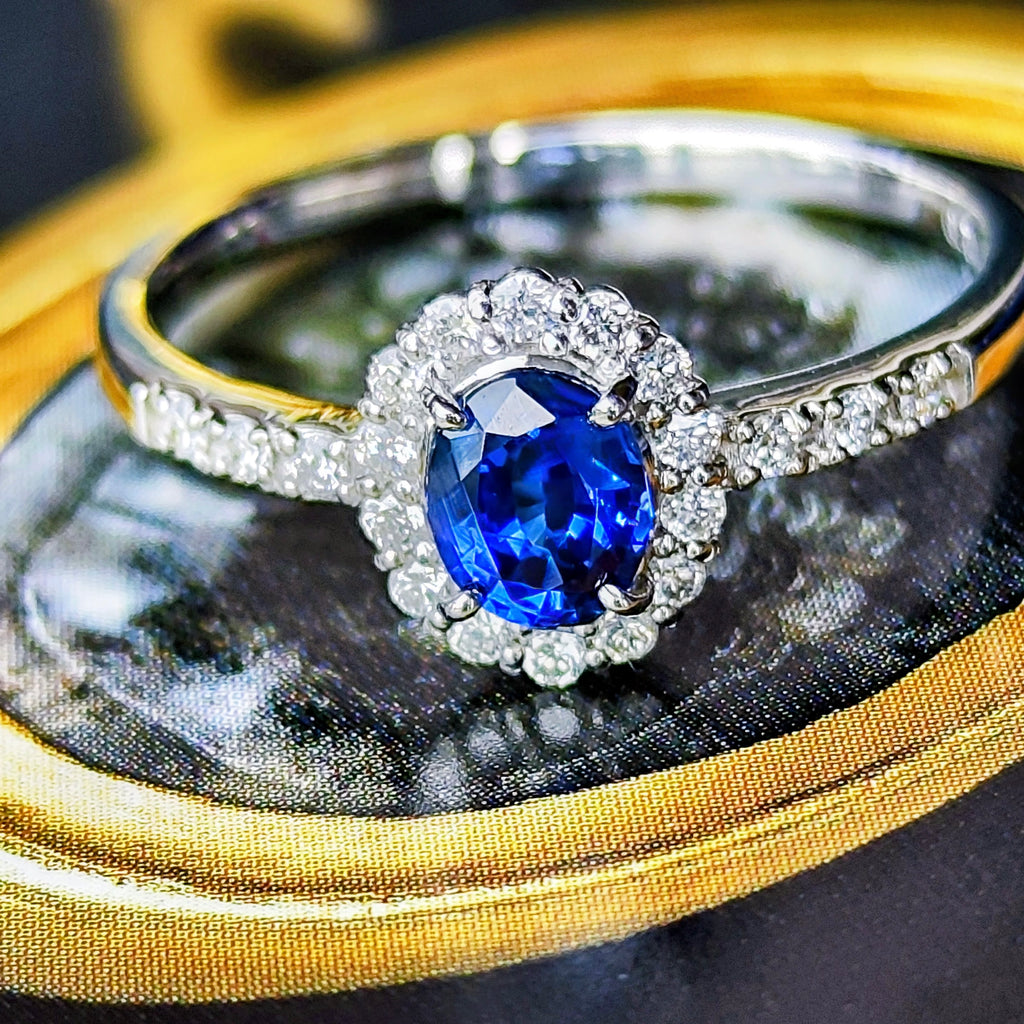 【コーンフラワー】天然サファイア 0.49ct 天然ダイヤモンド リング