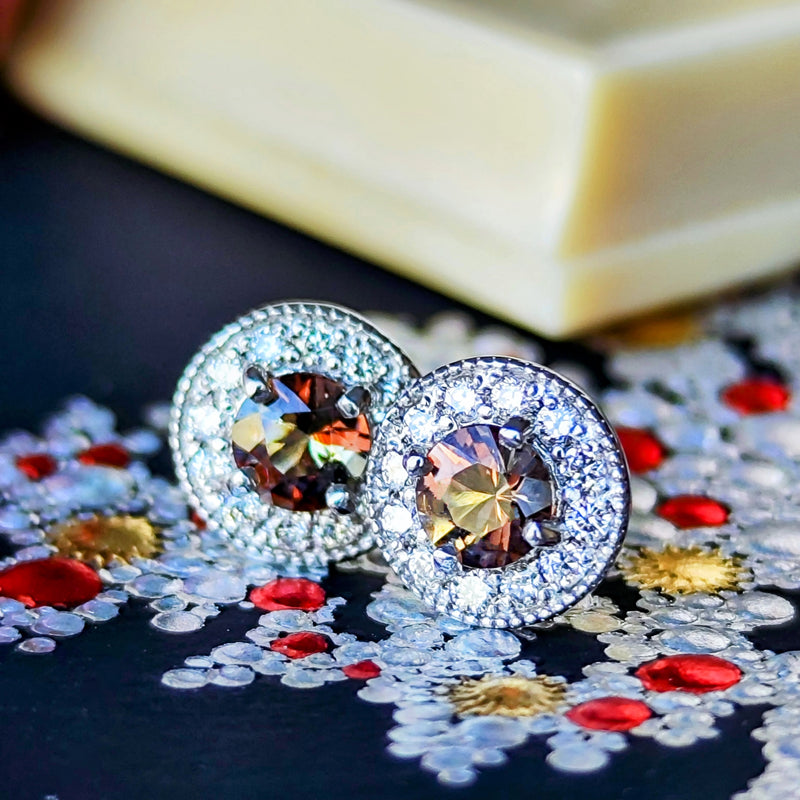 天然アンダリュサイト 天然ダイヤモンド プラチナピアス