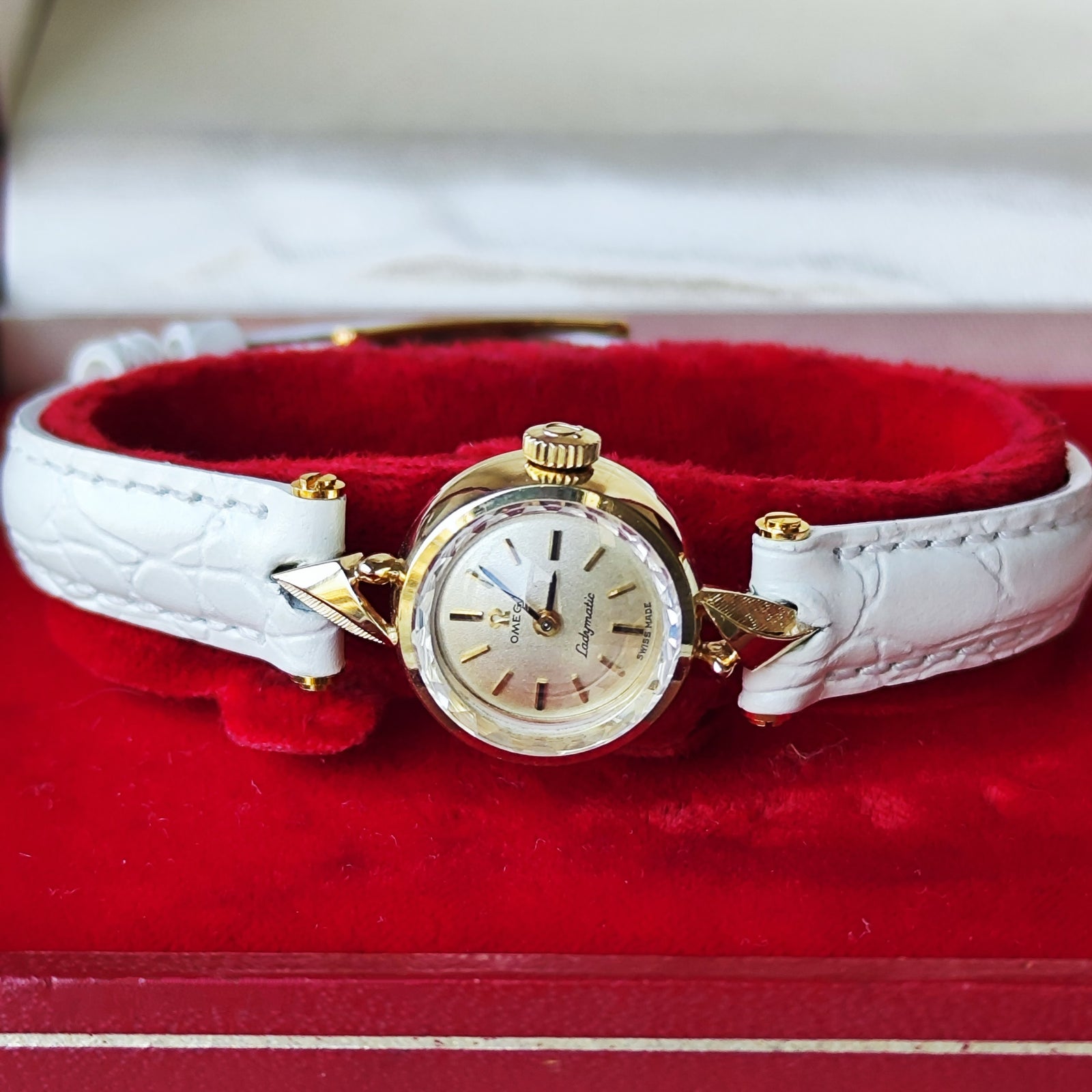 【OH済】OMEGA オメガ レディマティック 自動巻き アンティーク腕時計 OH済み】OMEGA オメガ LADYMATIC/レディマティック14金無垢 自動巻き