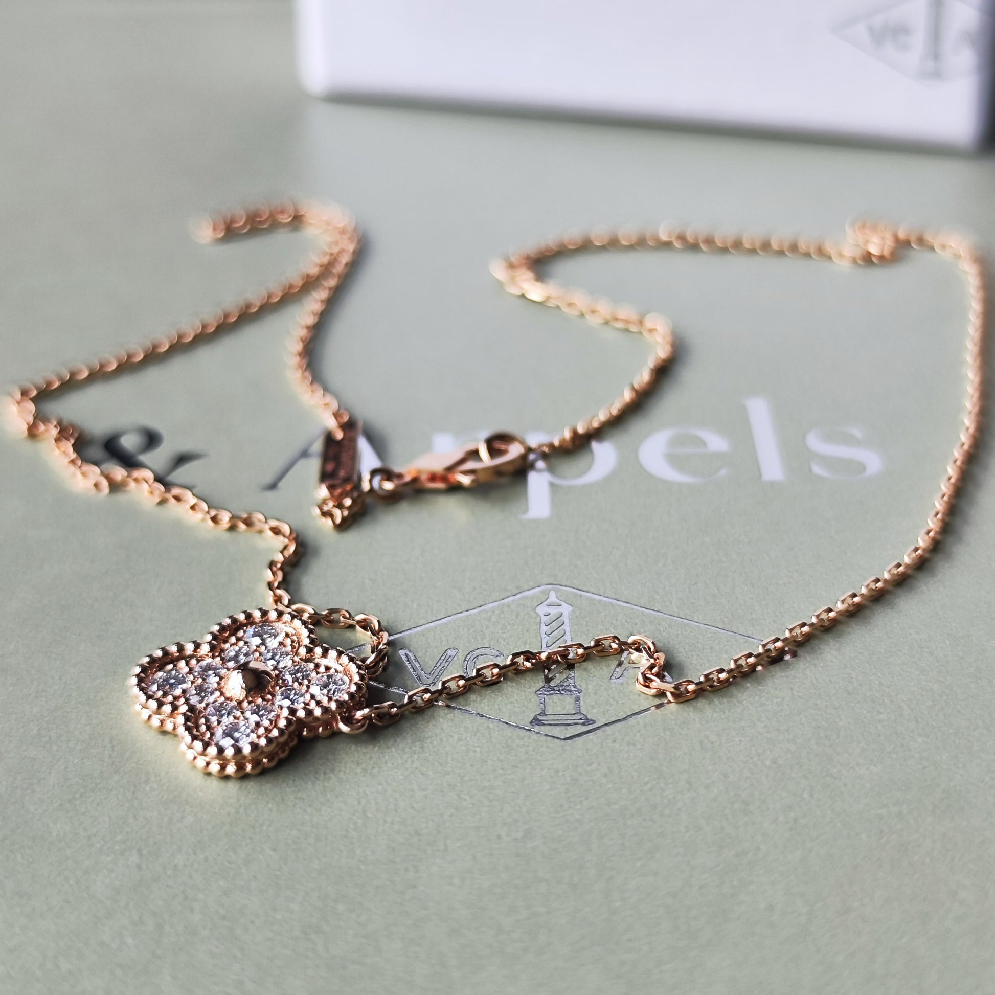 Van Cleef & Arpels ヴァンクリーフ&アーペル ヴィンテージアルハンブラ ダイヤモンド ネックレス