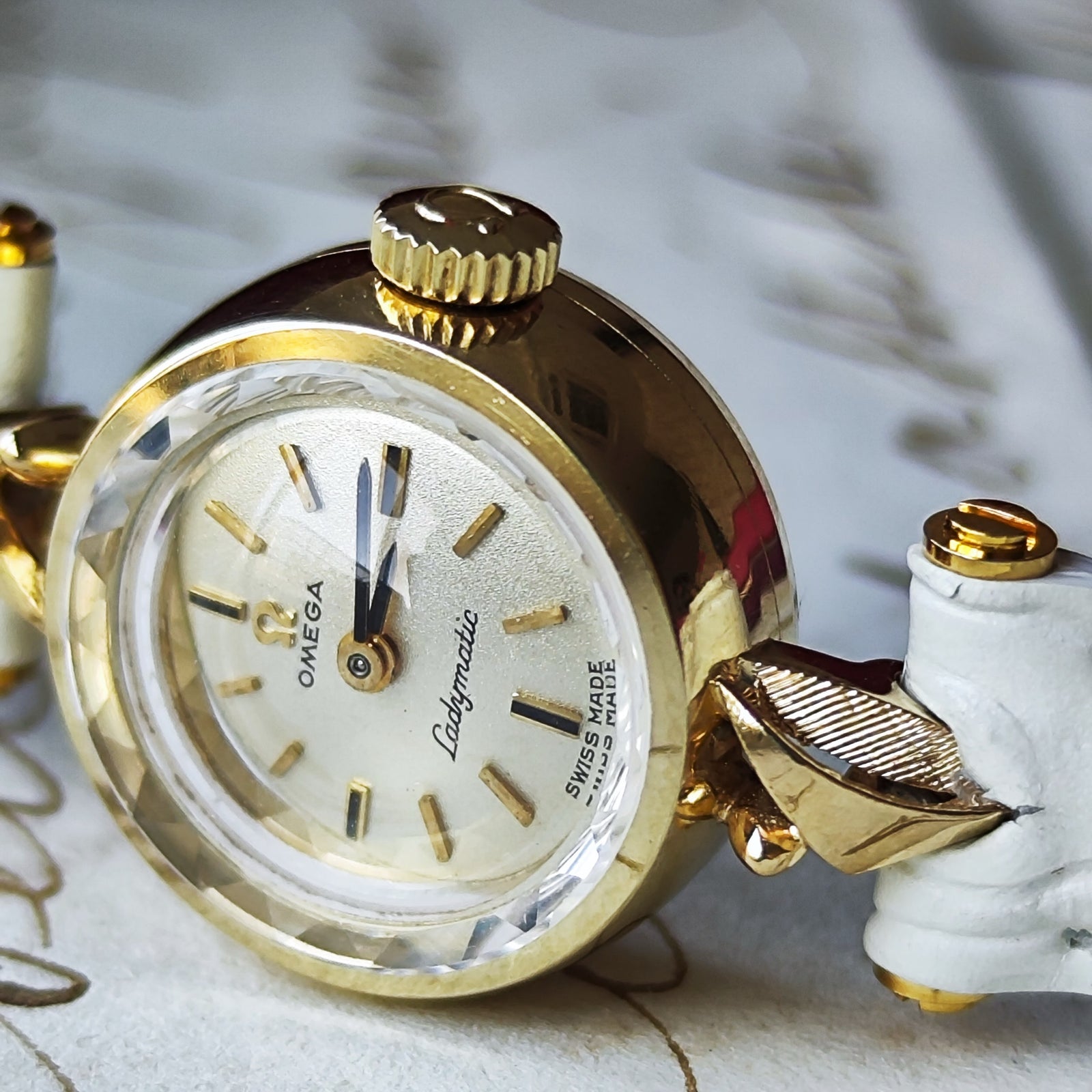 OH済み】OMEGA オメガ LADYMATIC/レディマティック14金無垢 自動巻き