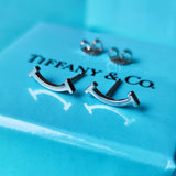 TIFFANY &Co ティファニー Tスマイル 18金WG ピアス