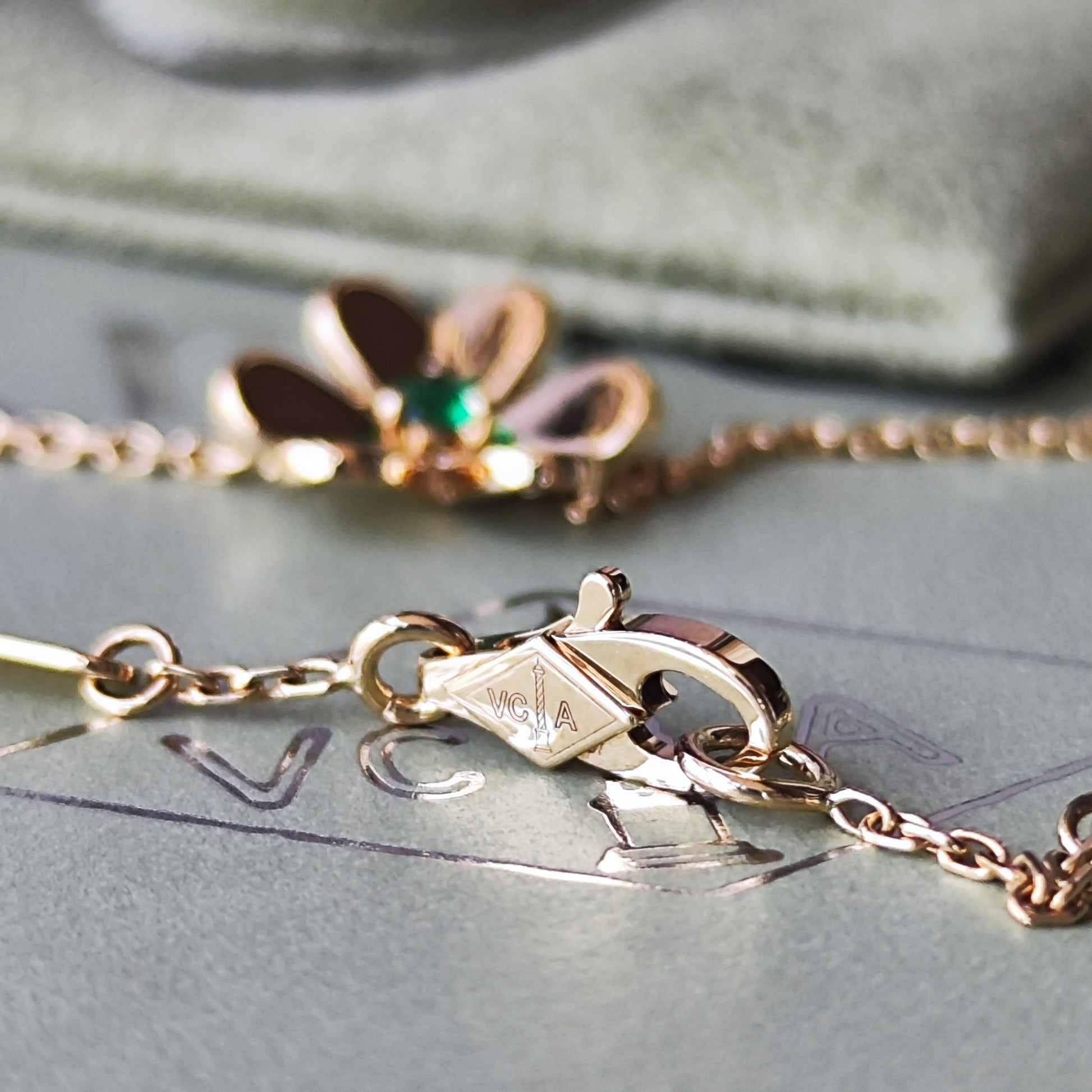 Van Cleef & Arpels ヴァンクリーフ&アーペル フリヴォル ミニ エメラルド ブレスレット