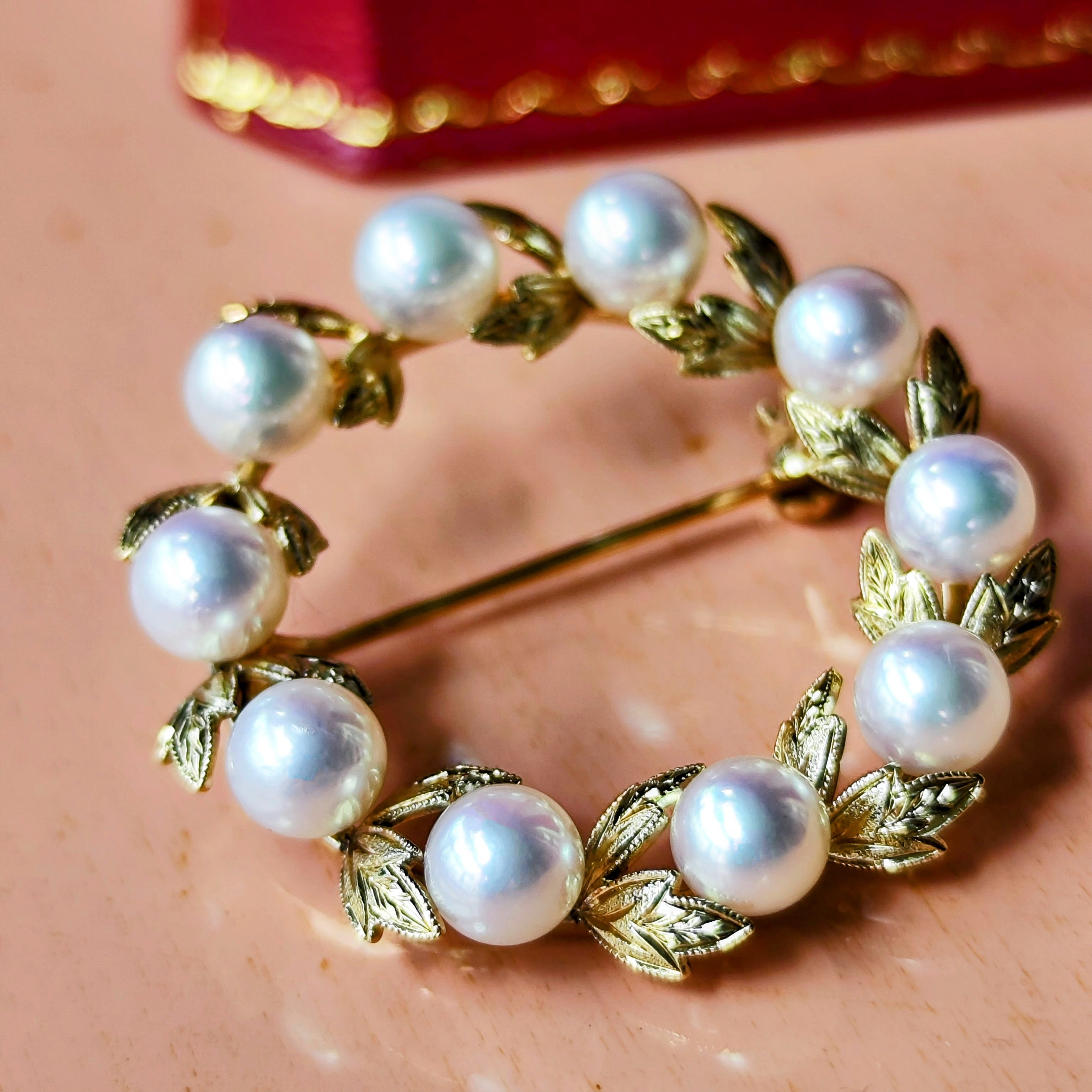 MIKIMOTO ミキモト リース型 月桂樹 ヴィンテージブローチ 14金 – Mico