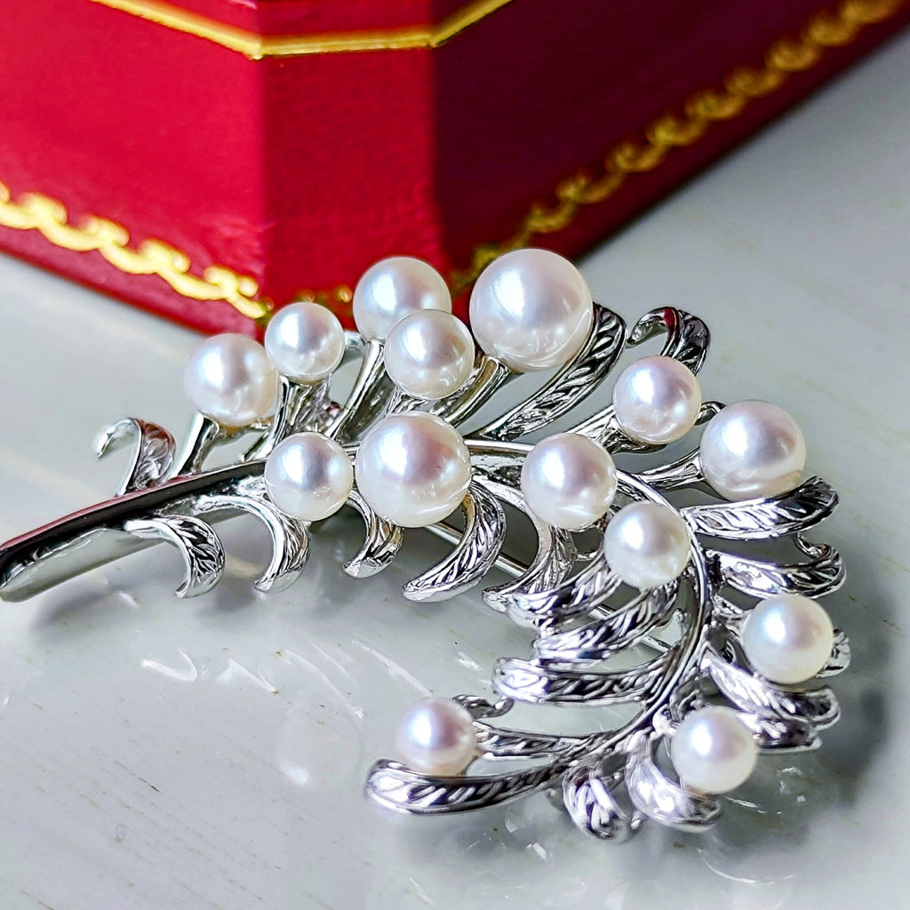 MIKIMOTO ミキモト 羽根のモチーフ ブローチ シルバー