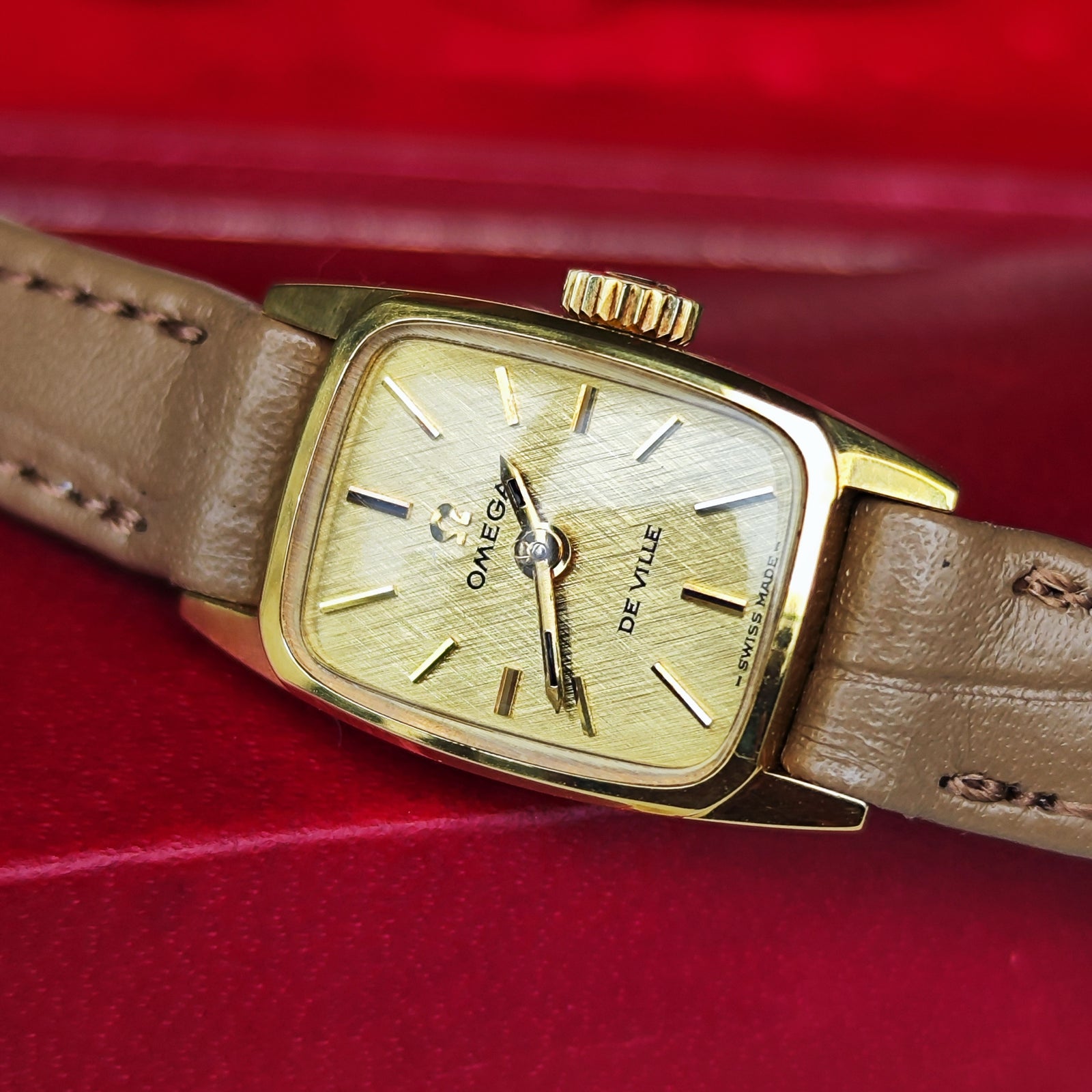 OH済み】OMEGA オメガ DE VILLE デビル 手巻き腕時計 – Mico宝飾店