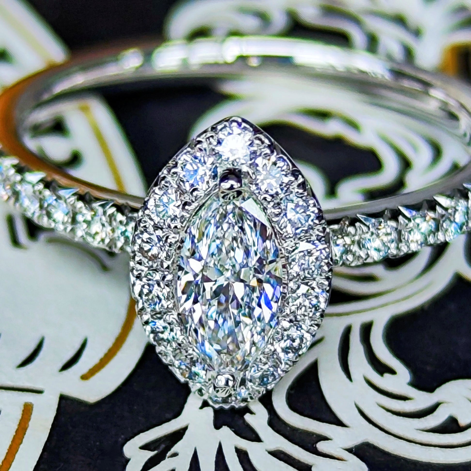 【最高級品質】天然ダイヤモンド0.31ct フローレス Dカラー マーキス GIA