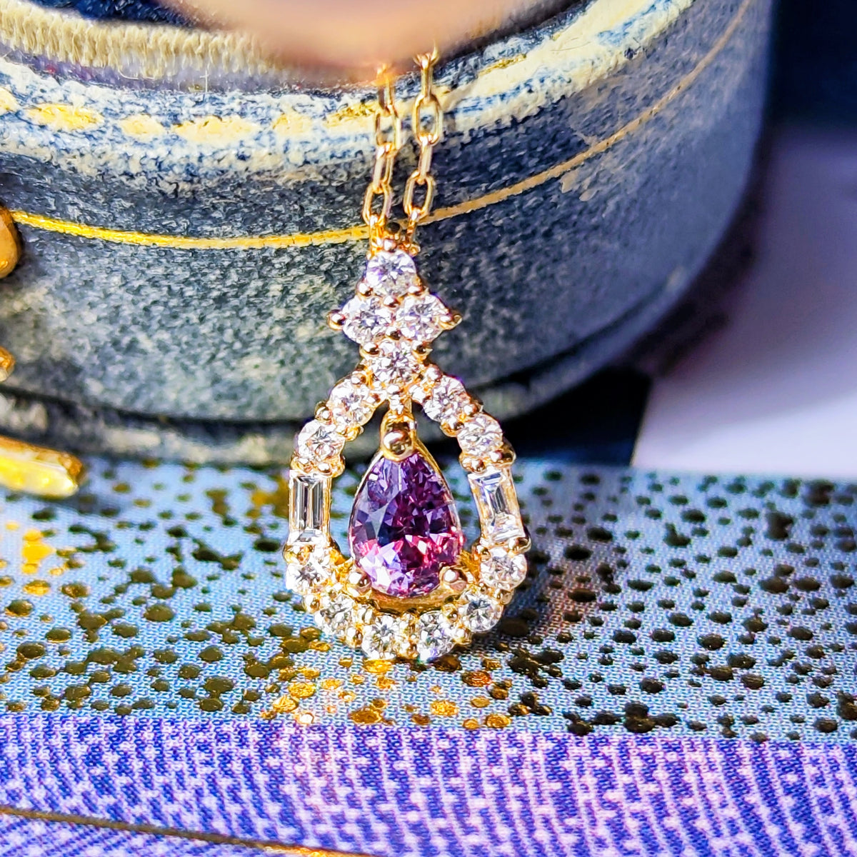 【ベキリーブルー】天然カラーチェンジガーネット 天然ダイヤモンド 18金ネックレス