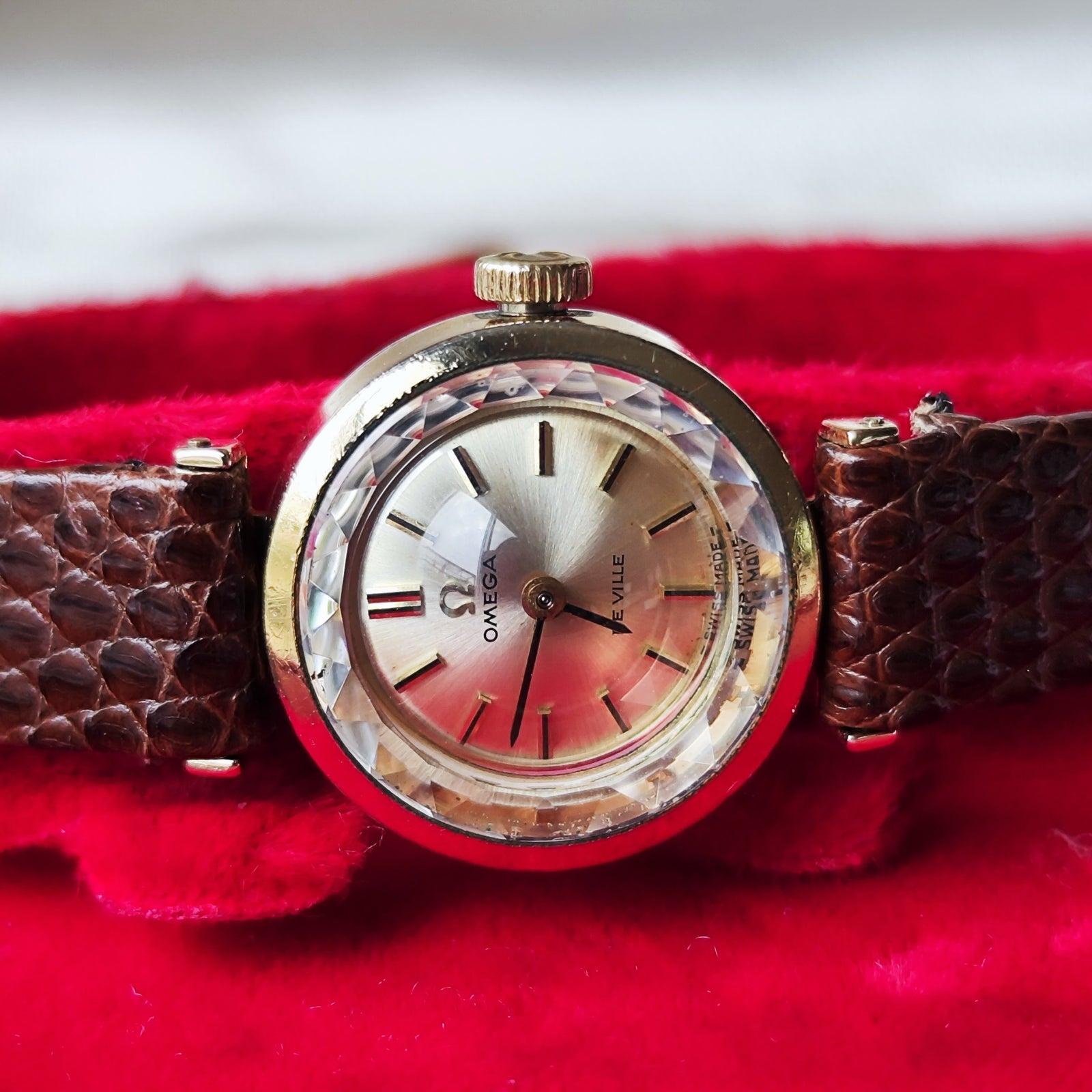 正規品【動作品】OMEGA デビル/手巻き カットガラス オーバル 機械式 正規品【動作品】OMEGA デビル/手巻き カットガラス オーバル 機械式