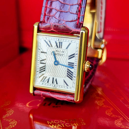 【Cartier 150周年 1847本限定モデル】
カルティエ マストタンク LM クォーツ腕時計
