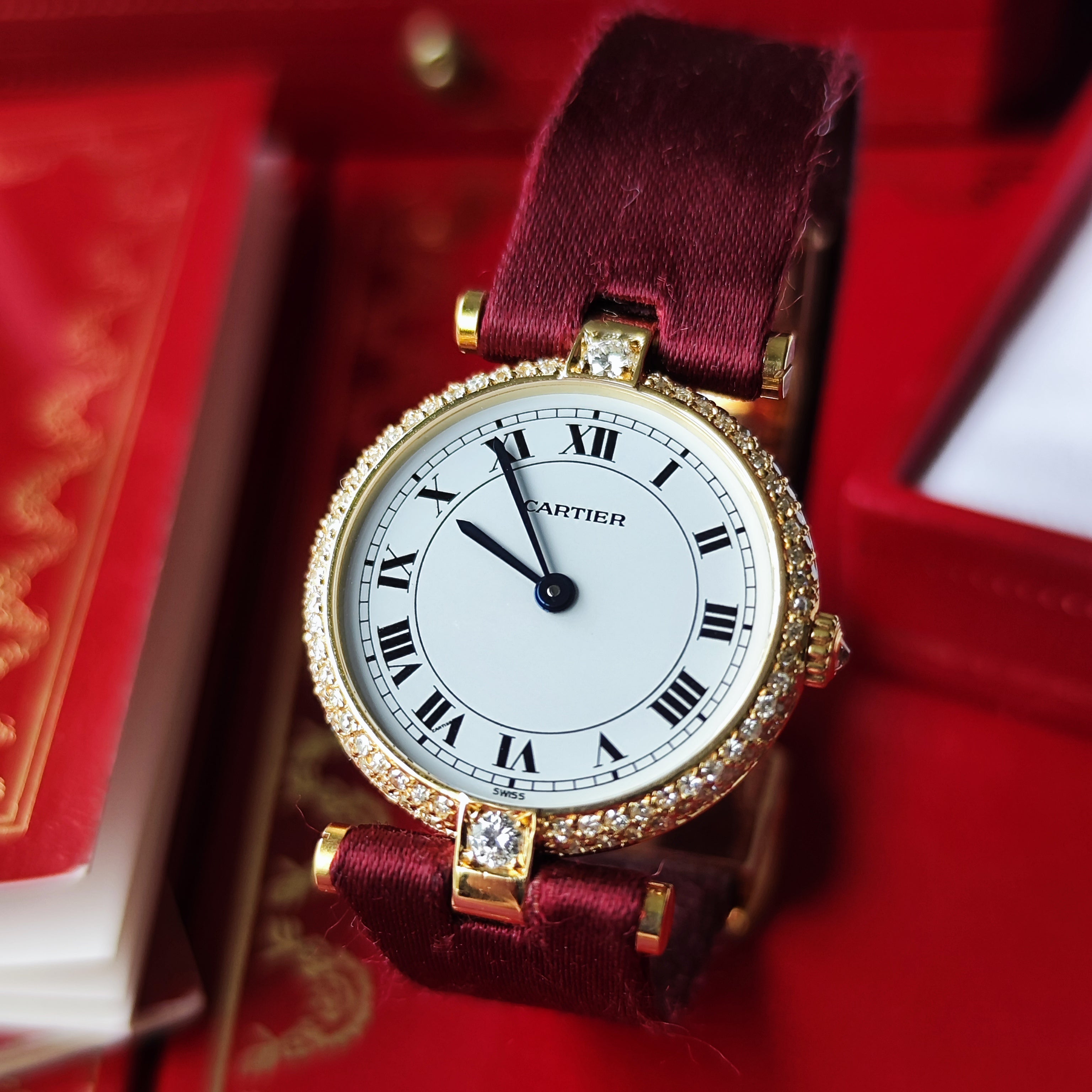 【コンプリートサービス済み】Cartier
カルティエ ヴァンドーム 18金無垢 ダイヤモンド クォーツ腕時計