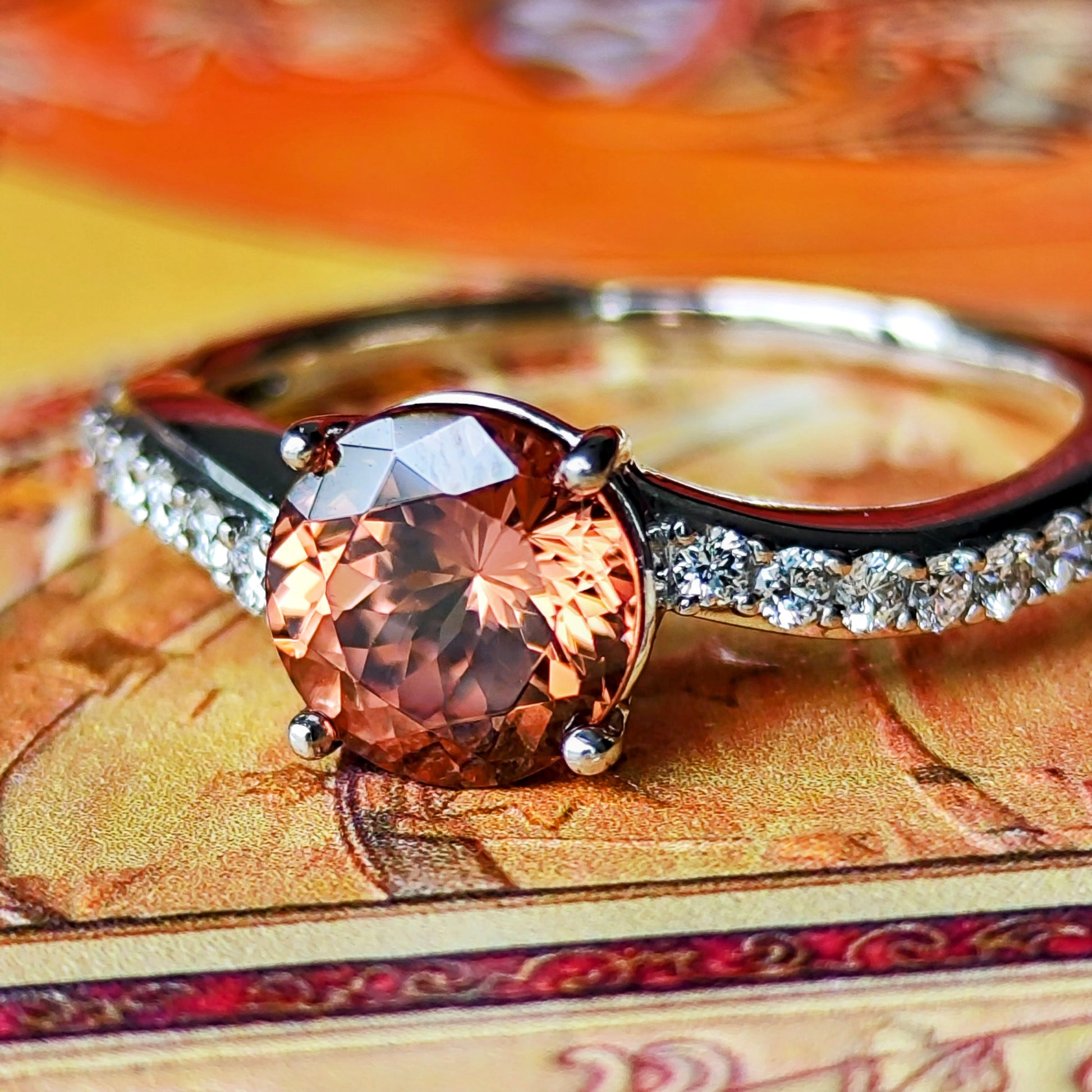 【オレンジジルコン】天然ジルコン 天然ダイヤモンド 18金WG リング