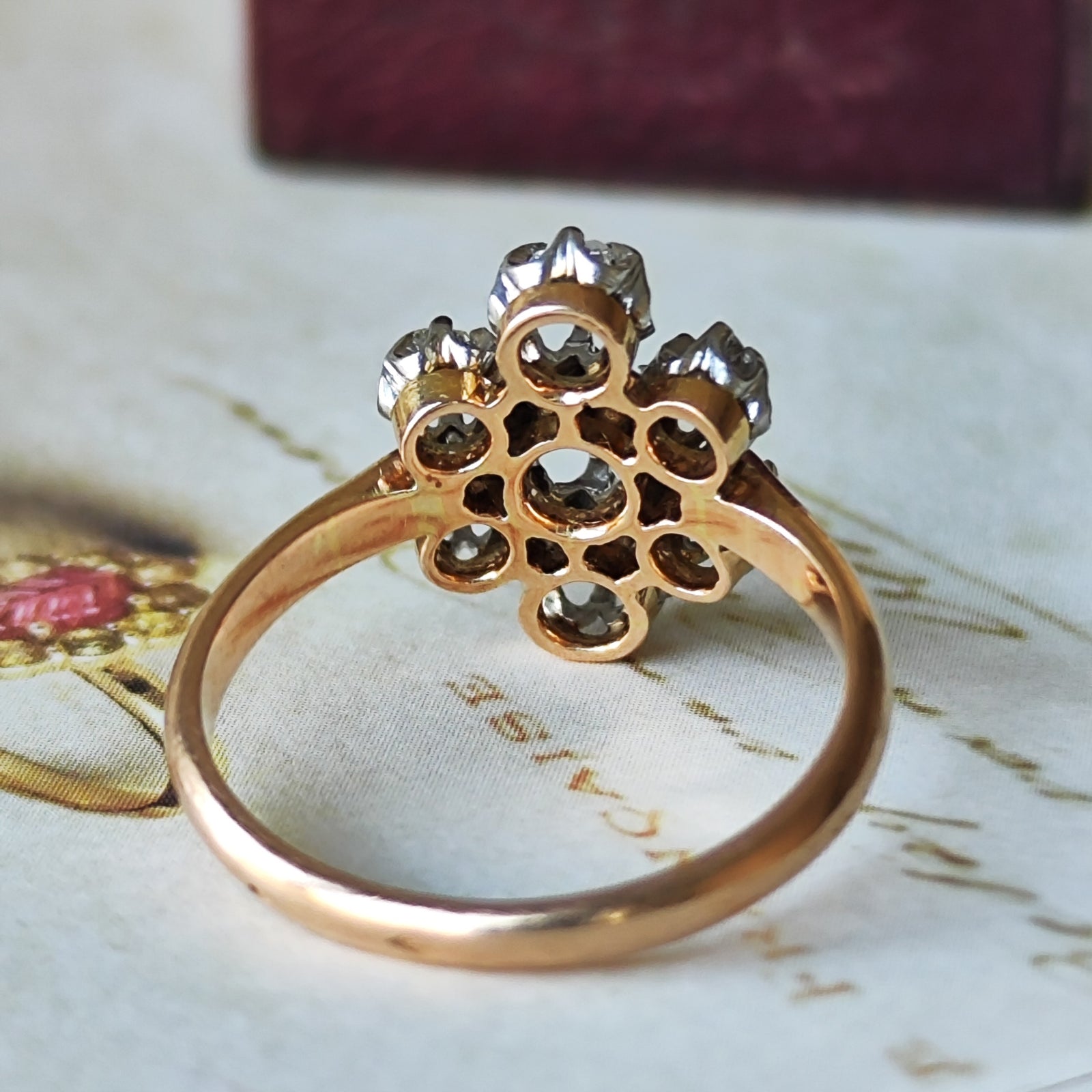 ECEBF034-5327-459E-AE29-