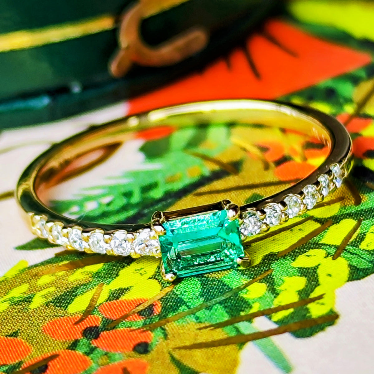 【コロンビア産】天然エメラルド 0.18ct 天然ダイヤモンド リング