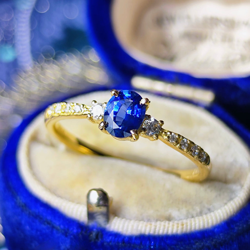 【コーンフラワー】天然サファイア 0.47ct 天然ダイヤモンド 18金リング
