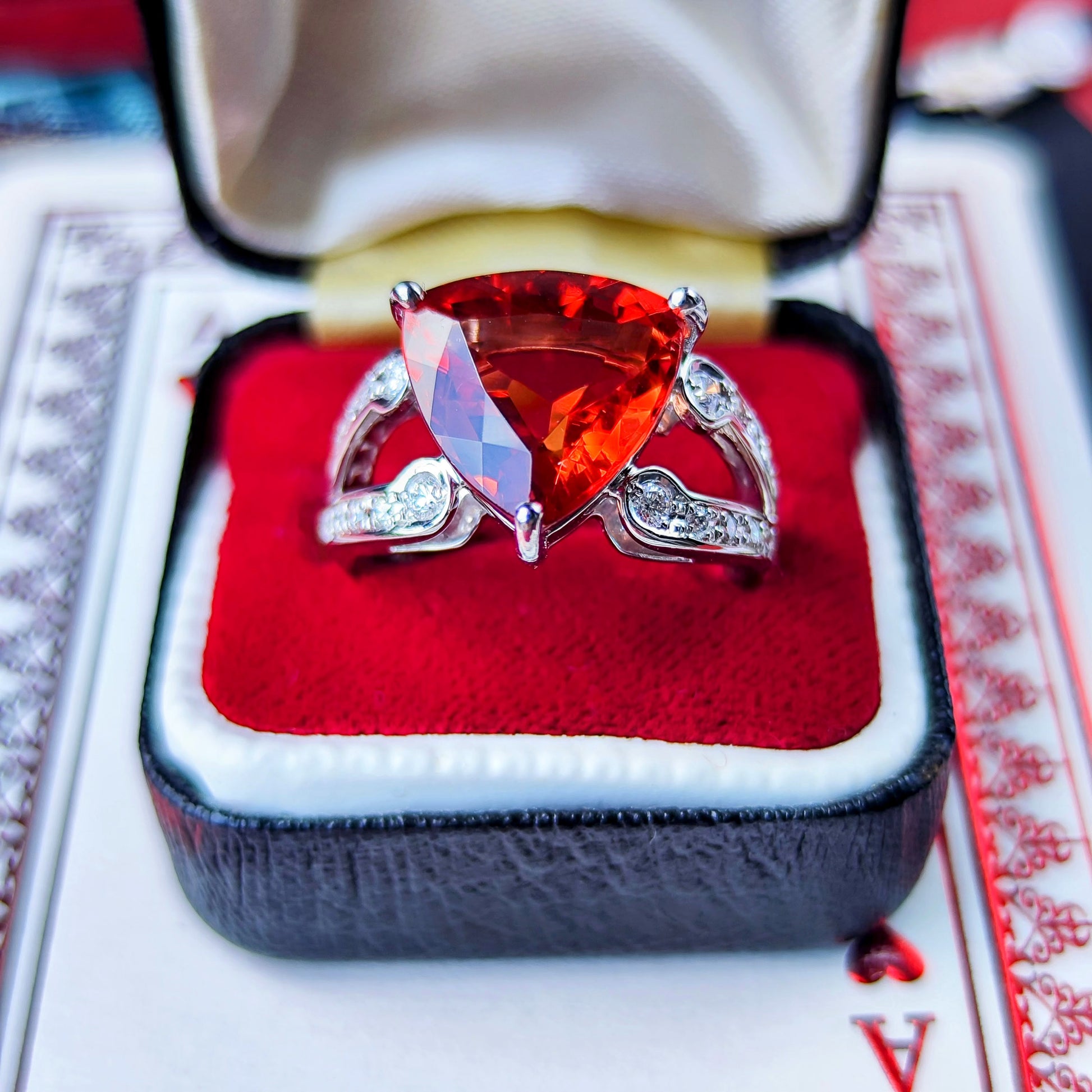 天然アンデシン 5.56ct 天然ダイヤモンド 18金WGリング
