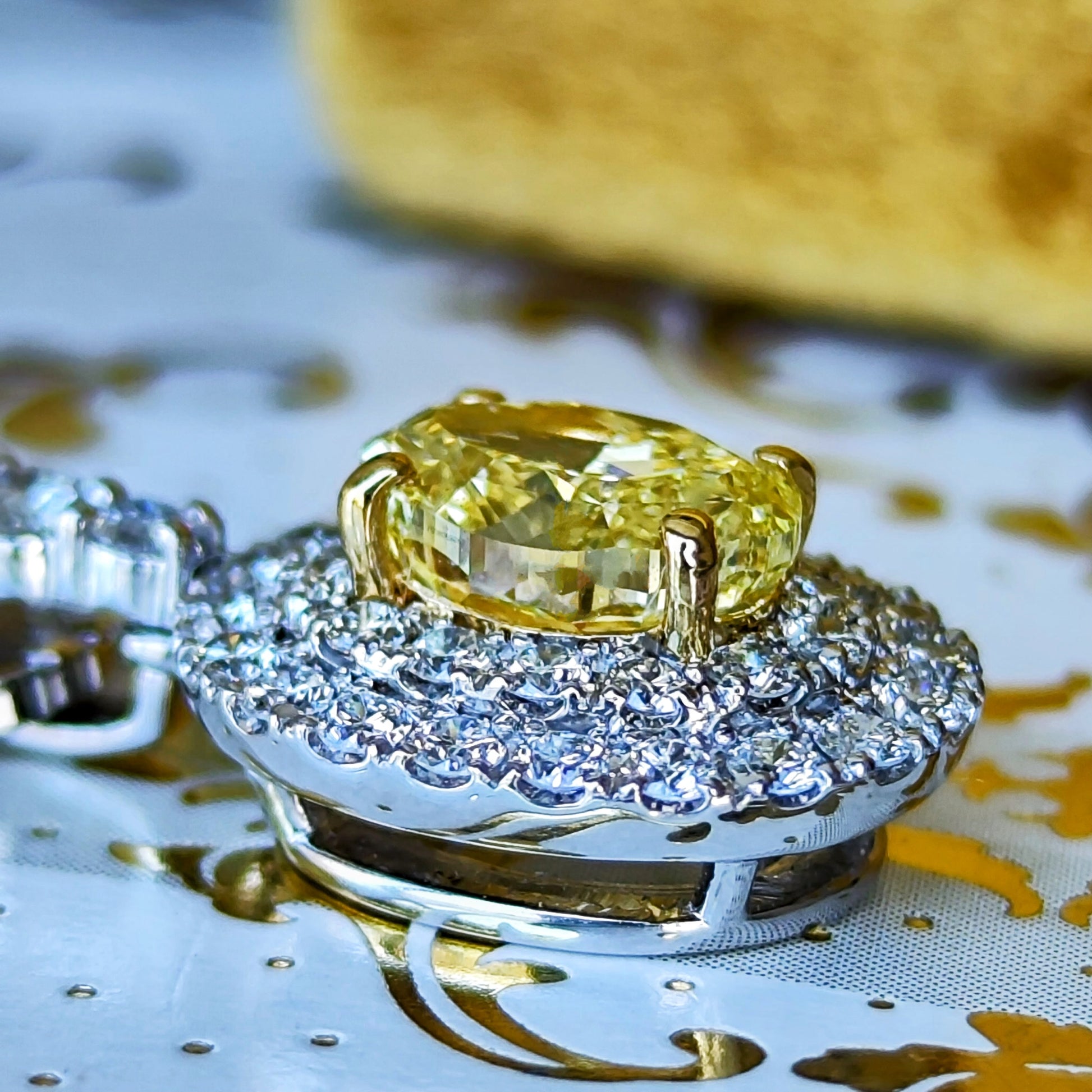 【イエローダイヤ】FANCY INTENSE YELLOW 1.01ct ダイヤモンドネックレス
