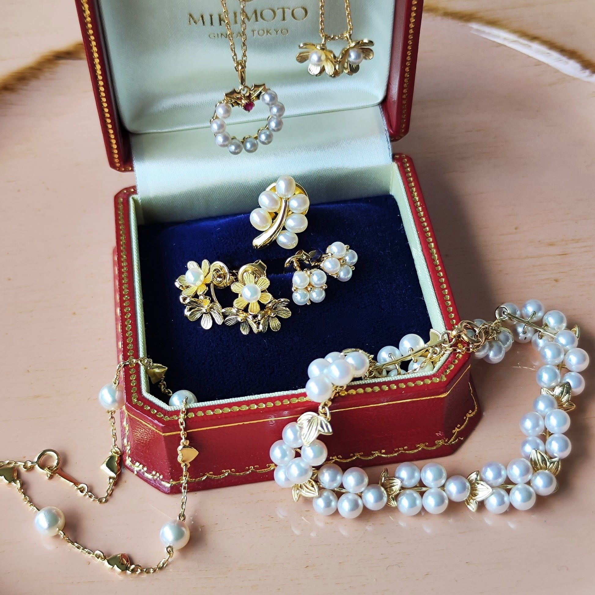 MIKIMOTO ミキモト あこや真珠 18金ピアス