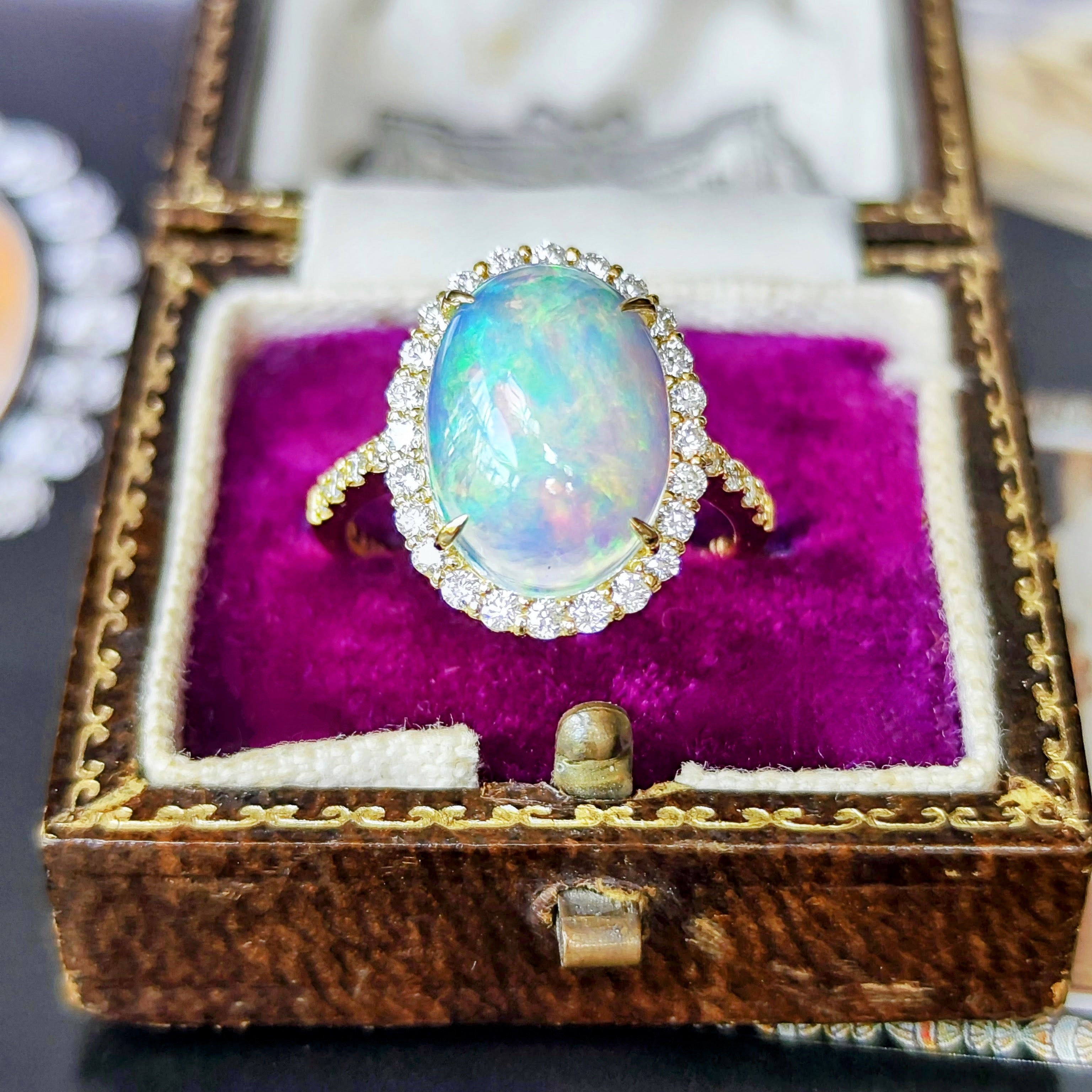 オパール3.25ct 重量12.5g ダイヤ取巻き大粒オパール指輪 天然オパール エチオピア産 3.22ct 天然ダイヤモンド リング – Mico宝飾店