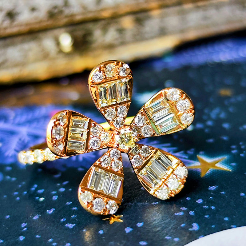 天然ダイヤモンド フラワーモチーフ 18金リング