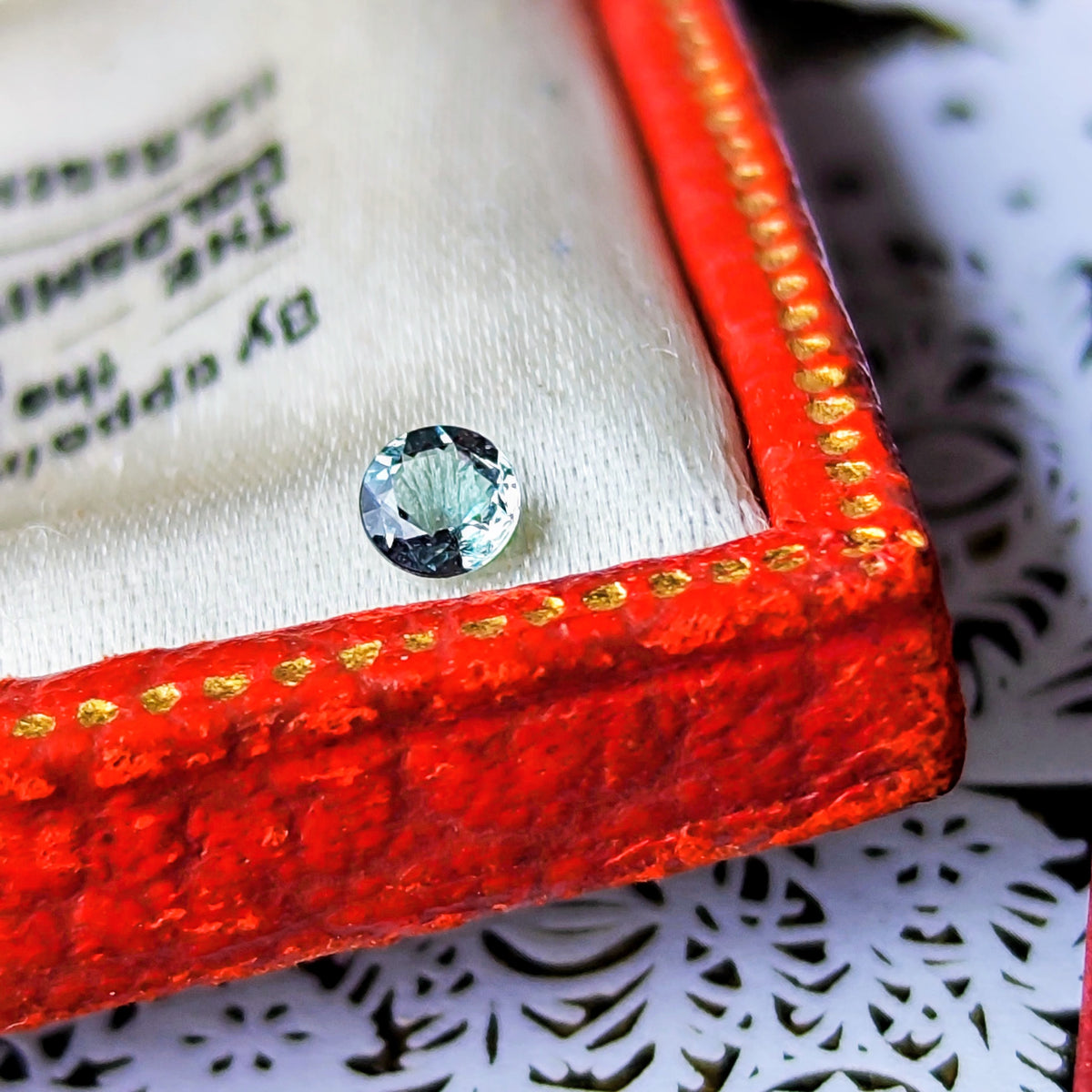 【ルース】天然アレキサンドライト 0.127ct ローズカット ブラジル産