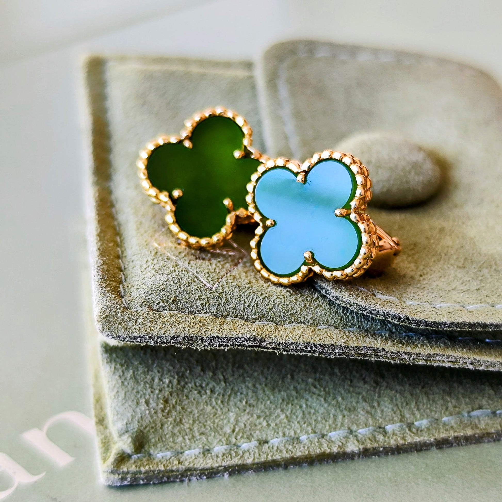 Van Cleef & Arpels ヴァンクリーフ&アーペル ヴィンテージアルハンブラ 翡翠 イヤリング