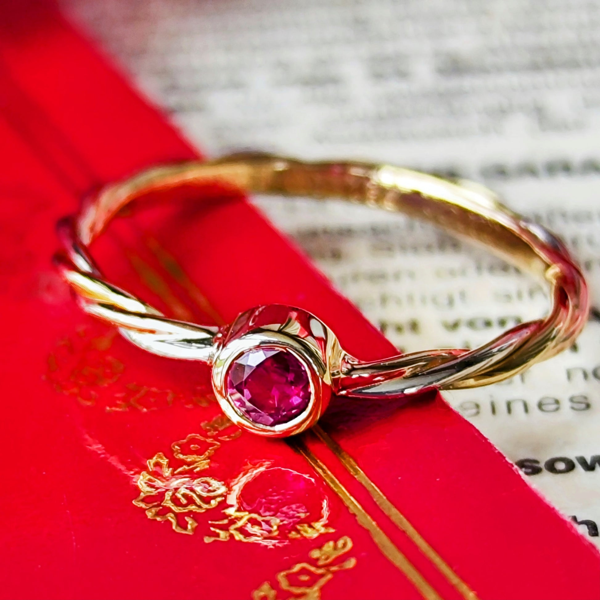Cartier カルティエ スリーカラーツイストリング ルビー 50