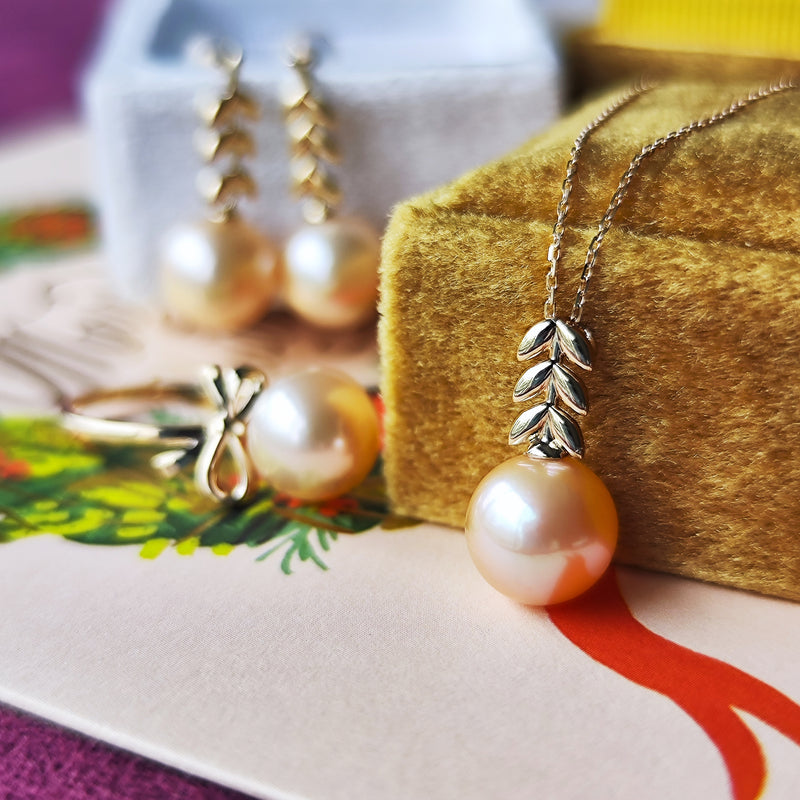 【アプリコット】有核淡水パール ネックレス 10金