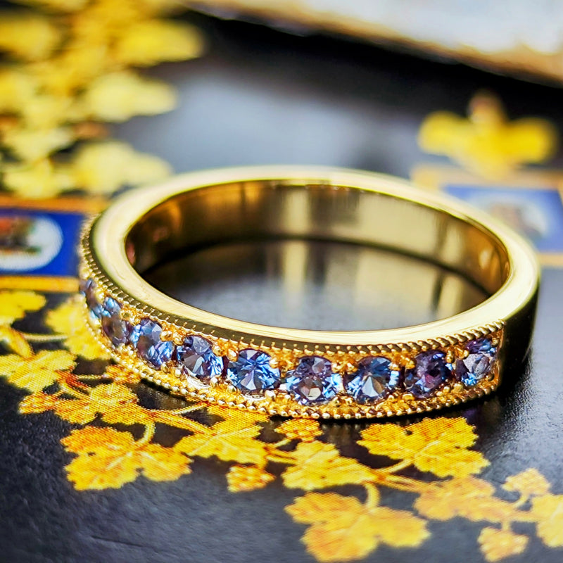 天然アレキサンドライト ダイヤカット ハーフエタニティリング 18金