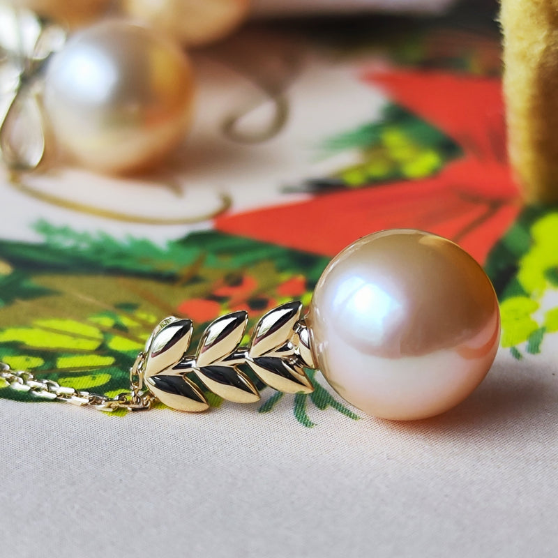 【アプリコット】有核淡水パール ネックレス 10金