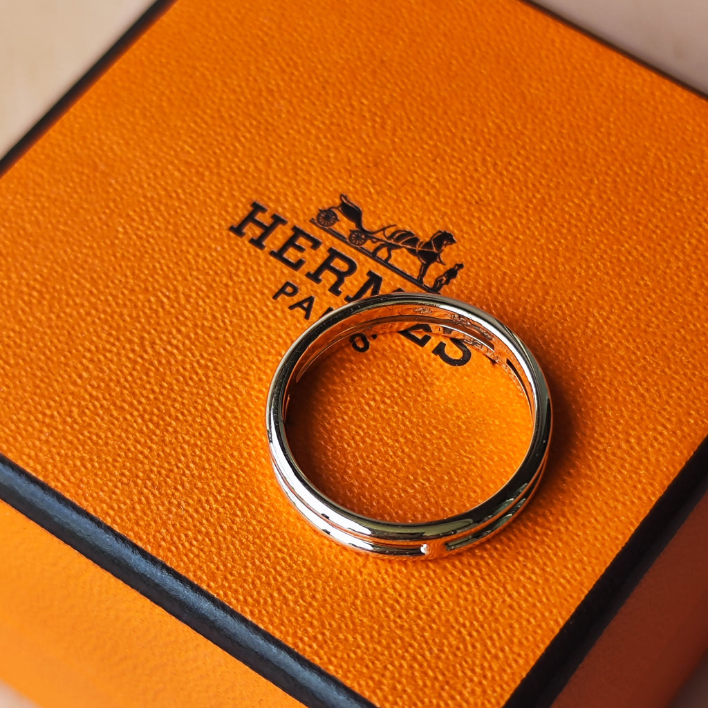 HERMES エルメス アリアンヌ 18金PG 51