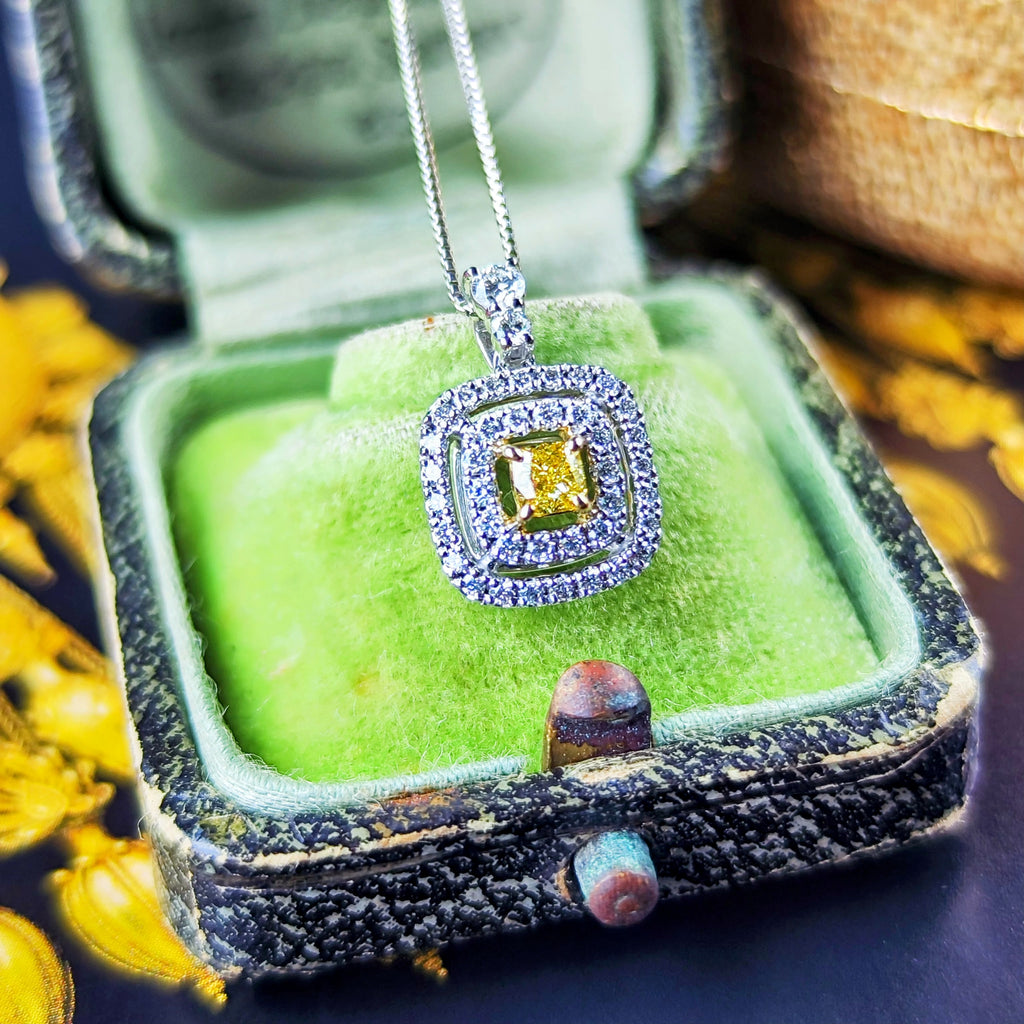 【イエローダイヤ】FANCY INTENSE YELLOW VVS2 0.186ct ネックレス