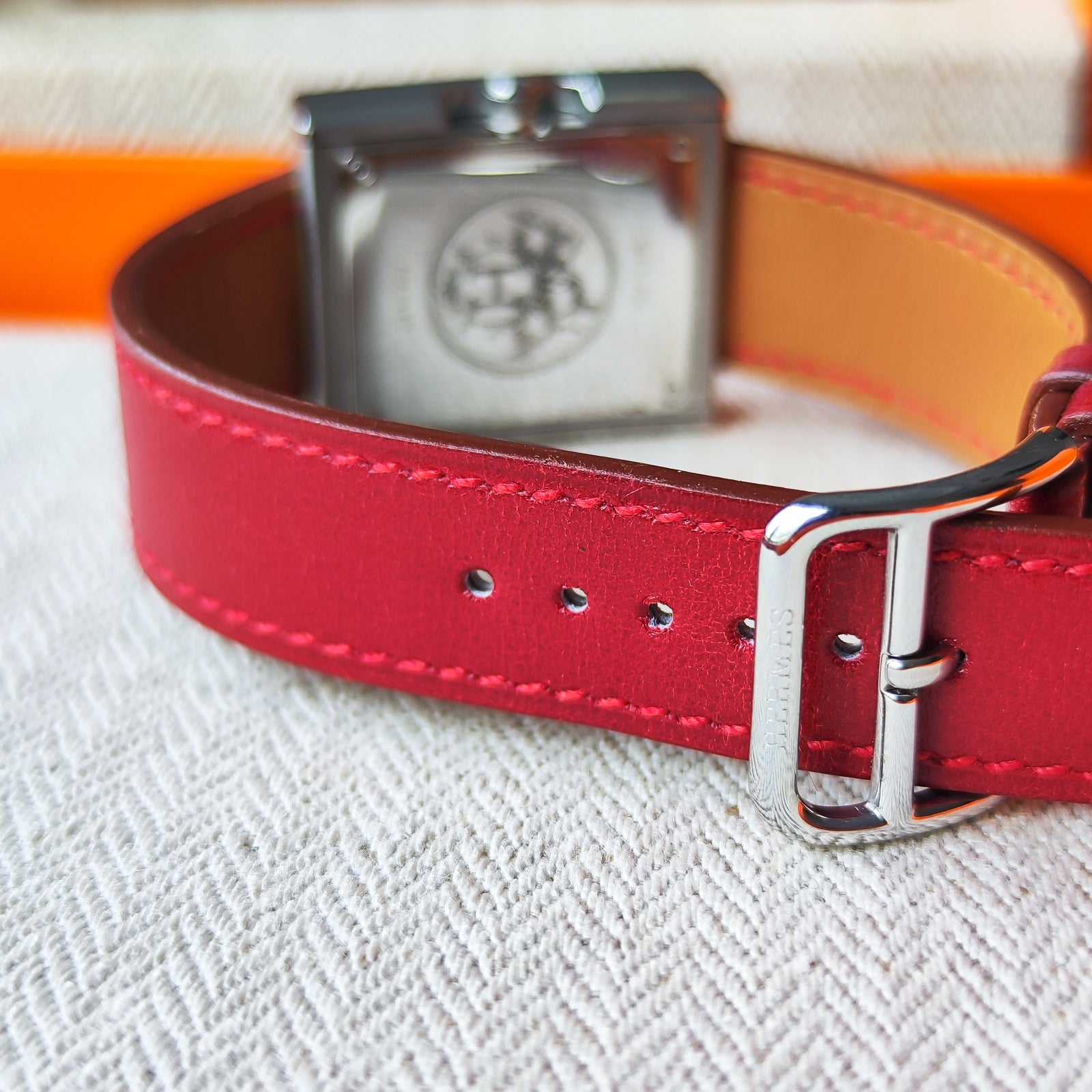 ❤新品未使用 エルメス 腕時計 純正ベルト レッド HERMES エルメス ベルトウォッチ クォーツ腕時計 – Mico宝飾店